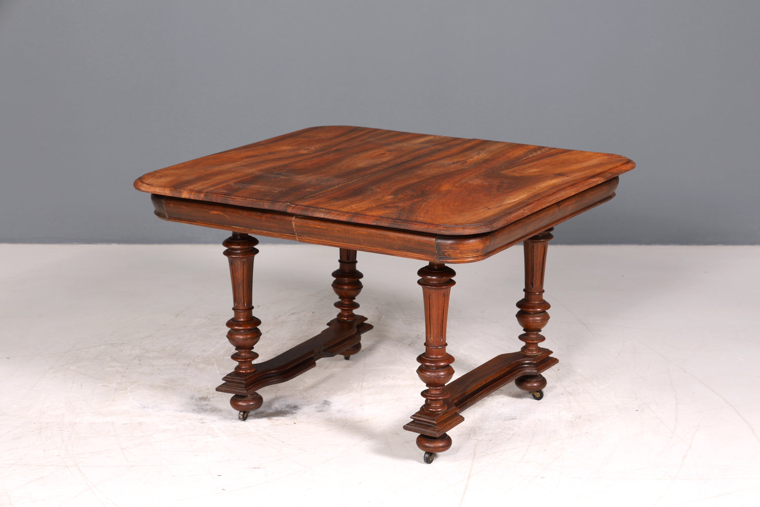 E904 Finish Traumhafter Gründerzeit Tisch ausziehbarer Esstisch Nussbaum Antik Küchentisch