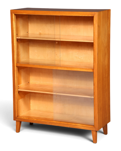 Hauptstadt Möblerei Bücherregal aus hellem Holz mit Schiebetüren aus Glas und vier Fächern