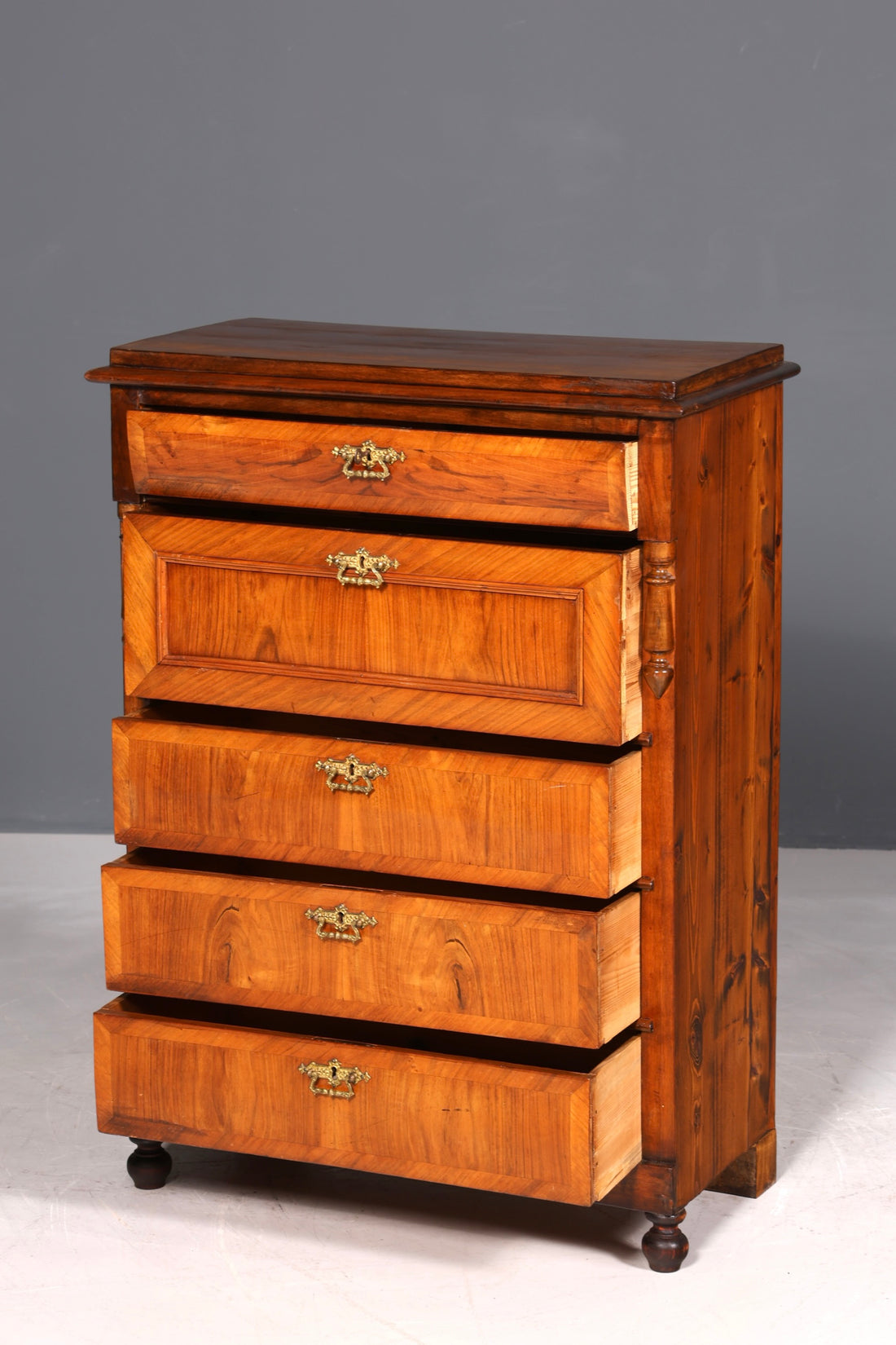 F952 Finish cm Wunderschöne Gründerzeit Kommode Jugendstil Vertiko Schubladenkommode Antik Wäschekommode