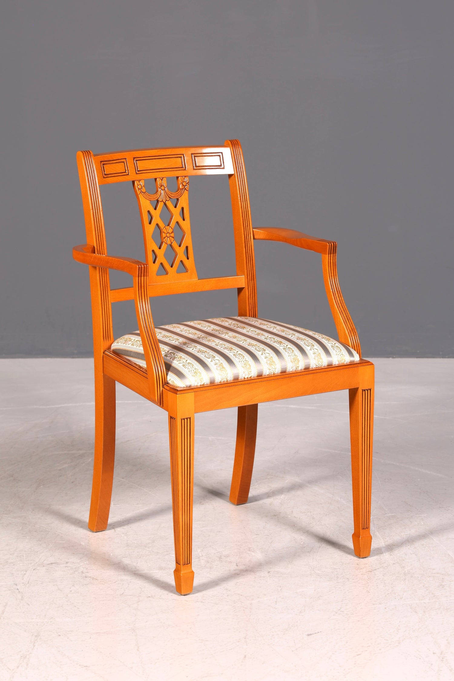 G058 Finish Wunderschöner Englischer Stuhl UK Küchenstuhl Antik Stil Sekretär Stuhl Polsterstuhl