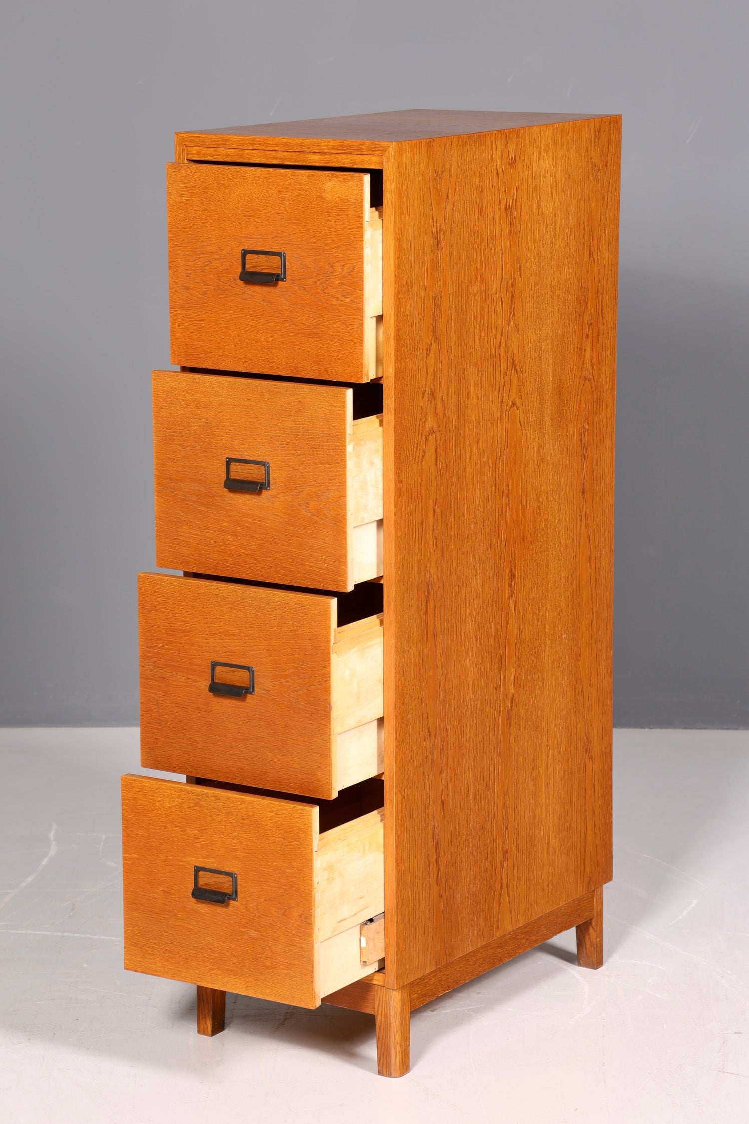 Wunderschöner Mid Century Aktenschrank Kommode Vintage Bauhaus Apothekerschrank Retro Schubladenkommode