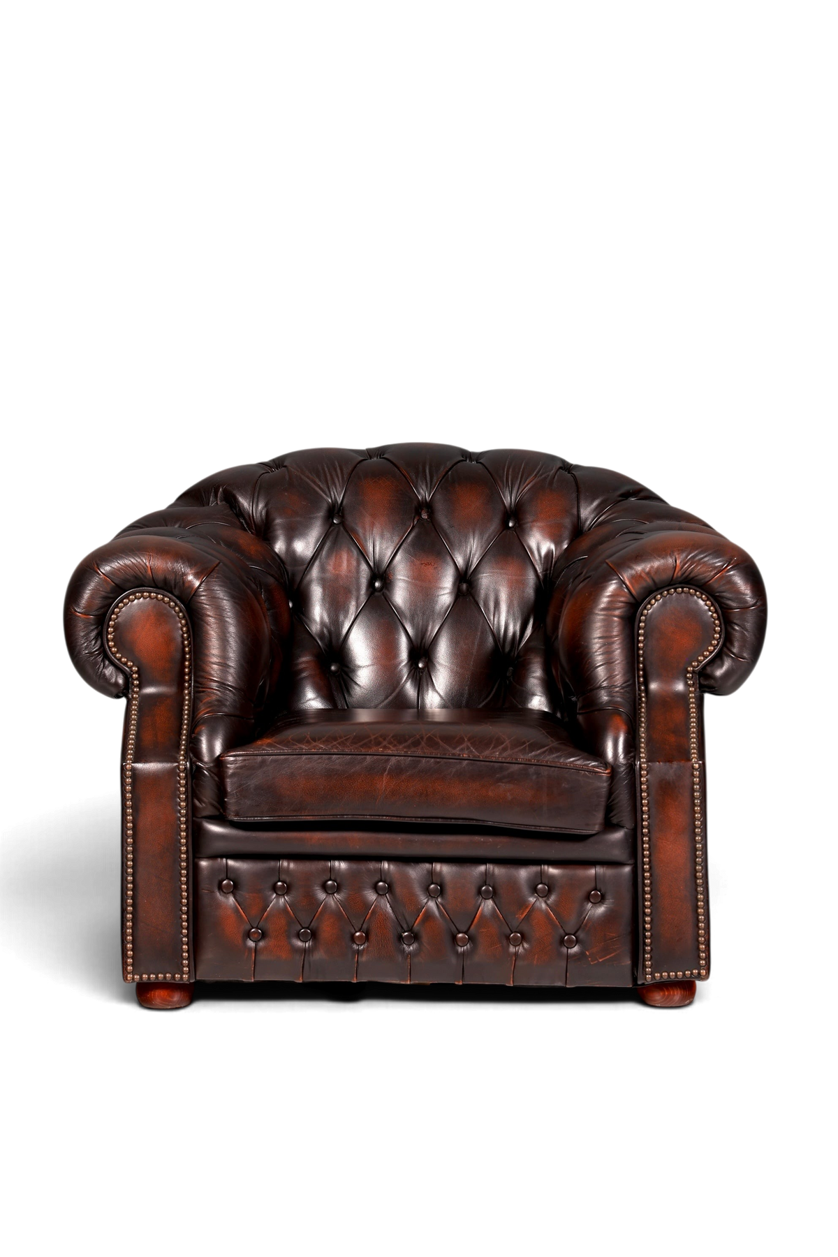 Hauptstadt Möblerei Chesterfield Centurion Sessel aus braunem Echtleder mit klassischer Knopfheftung und Armlehnen