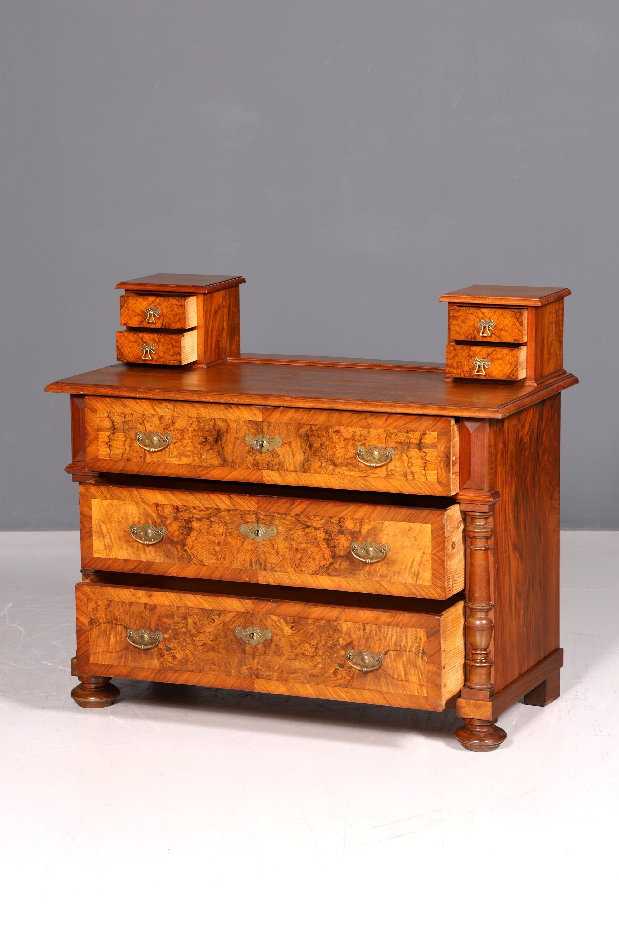 Wunderschöne Gründerzeit Kommode Louis Philippe Nussbaum Schubladenkommode Sideboard Antik um 1880