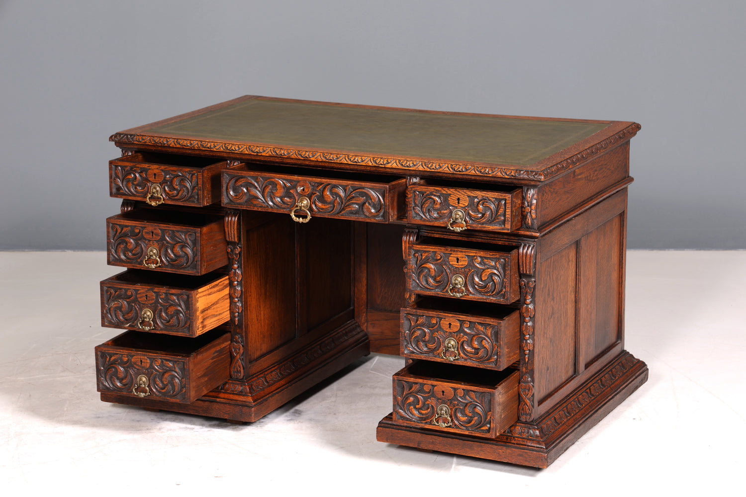 Imposanter Neorenaissance Schreibtisch Herrenzimmer Bürotisch Antik Office Table