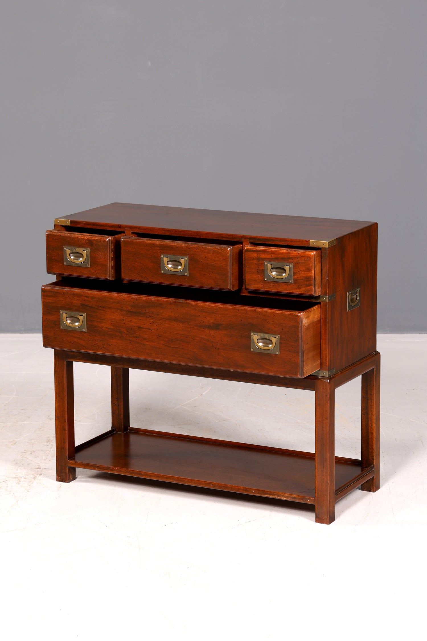 Wunderschöne Maritime Military Chest Kommode Mahagoni Englisch Beistellkommode Antik Vintage