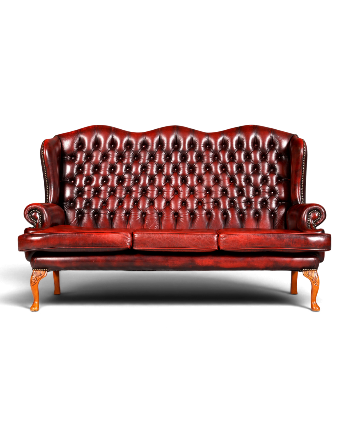 Hauptstadt Möblerei Chesterfield Queen Anne 3er Sofa aus dunkelrotem Echtleder mit Knopfheftung und Ziernägeln