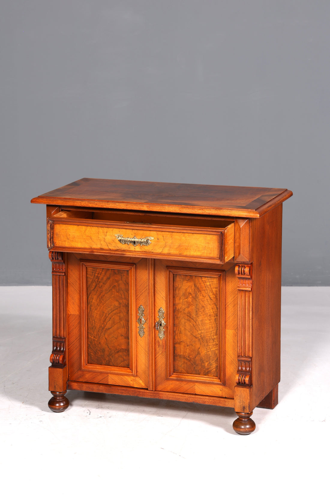 Traumhafter Gründerzeit Schrank Jugendstil Sideboard Antik Kommode Anrichte