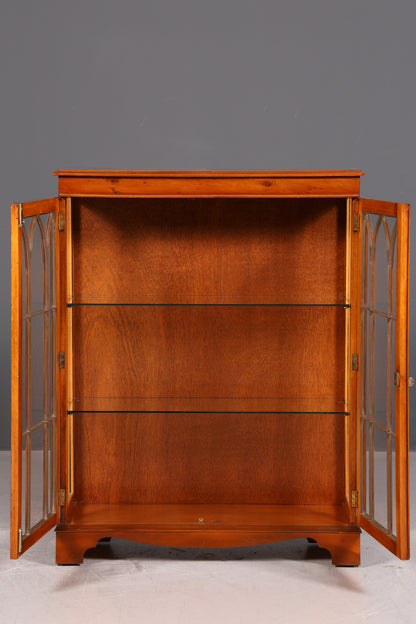 Traumhafte Englische Vitrine Bücherschrank Glasvitrine Antik 60s Eibe Vitrinenschrank Schrank Vintage