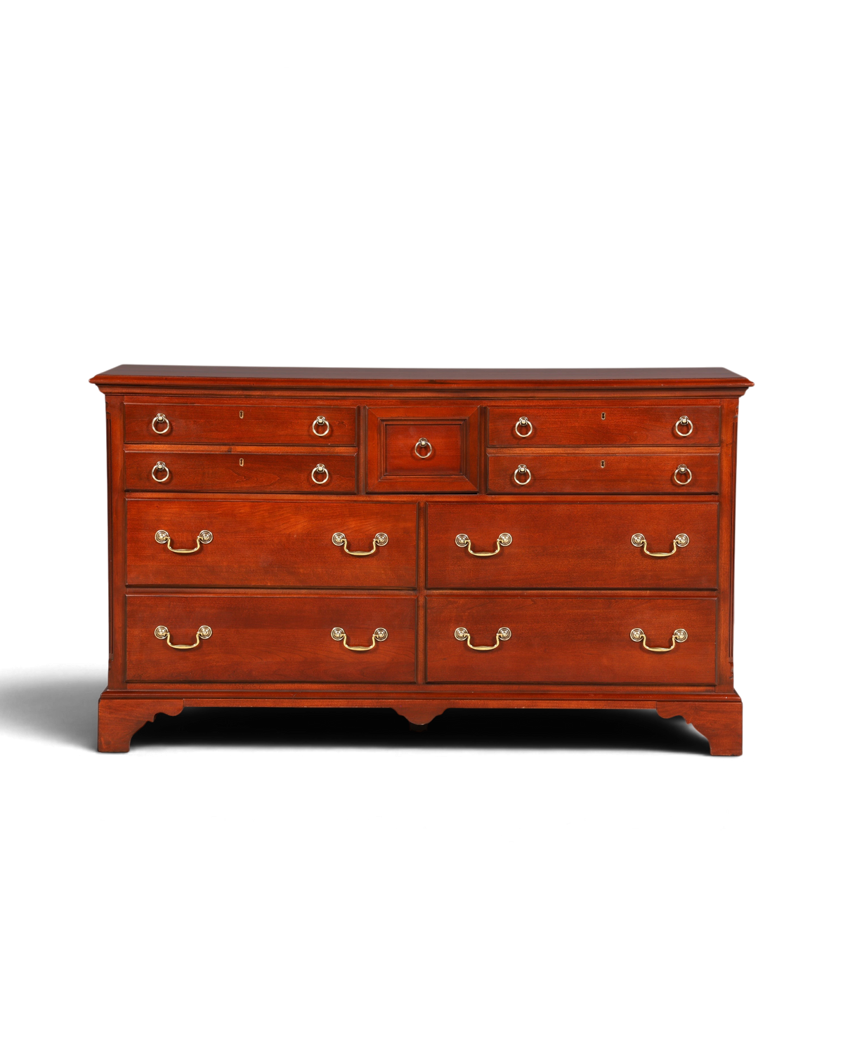 Hauptstadt Möblerei Drexel Heritage Kommode aus Holz im Antik-Stil mit sieben Schubladen und Messingbeschlägen