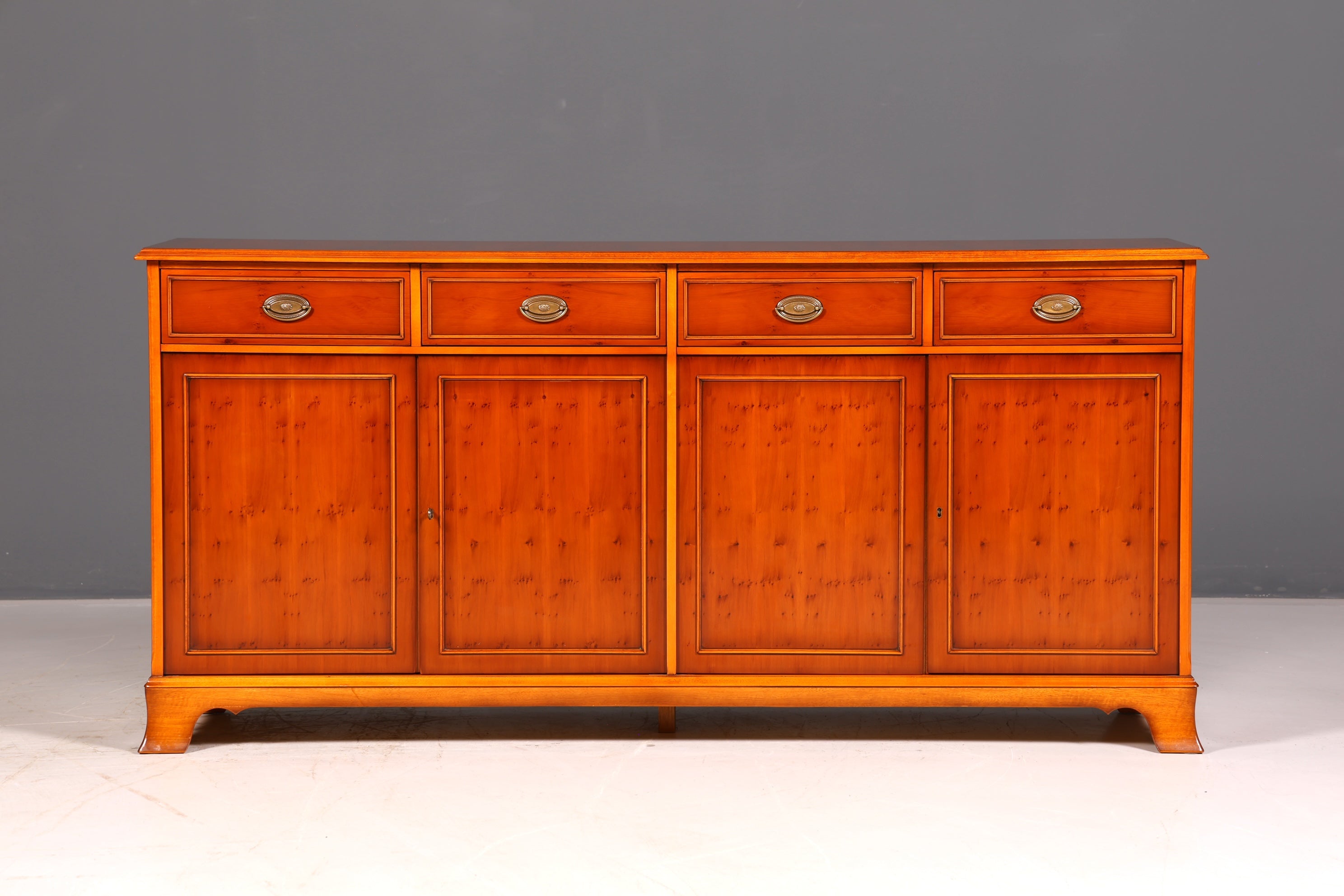 Wunderschönes Original Heldense Sideboard Eibe Englisch Buffetschrank Kommode Antik Schrank Vintage