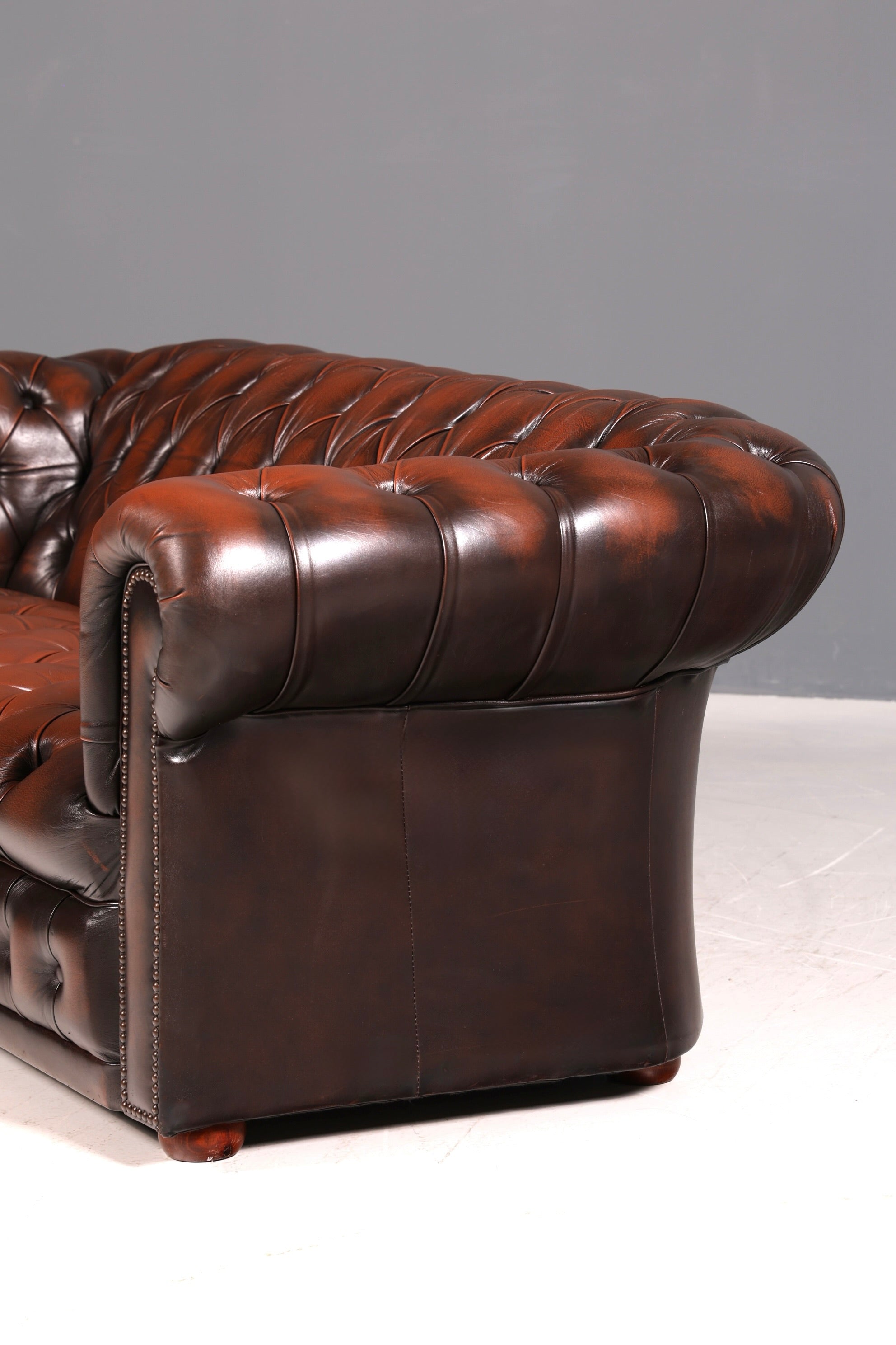 Wunderschönes Original Chesterfield Sofa 2-Sitzer Couch Englisches echt Leder Sofa UK 2 von 2