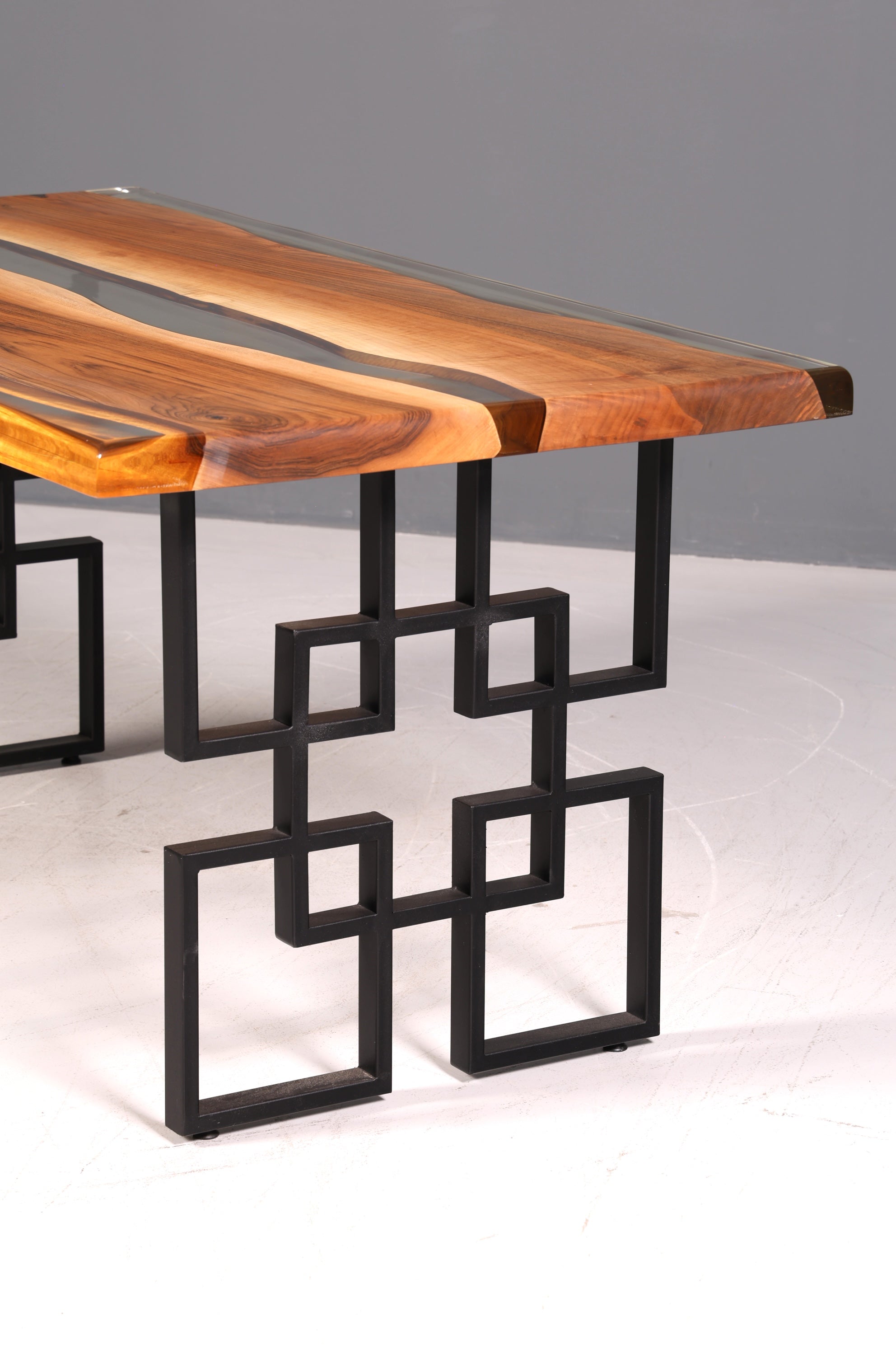 Beeindruckender Epoxidharz Tisch Nussbaum Esstisch Massivholz River Table Esszimmertisch Küchentisch Wohnzimmertisch Unikat