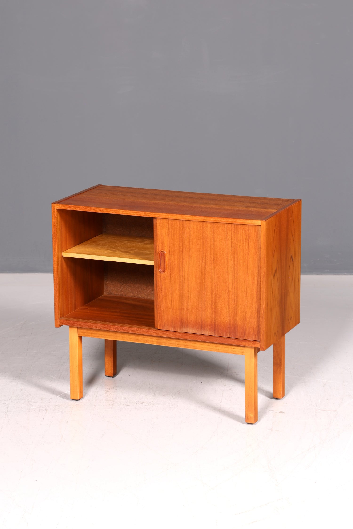 Traumhaftes Mid Century Teak Sideboard Schiebetüren Vintage Kommode Retro 60er