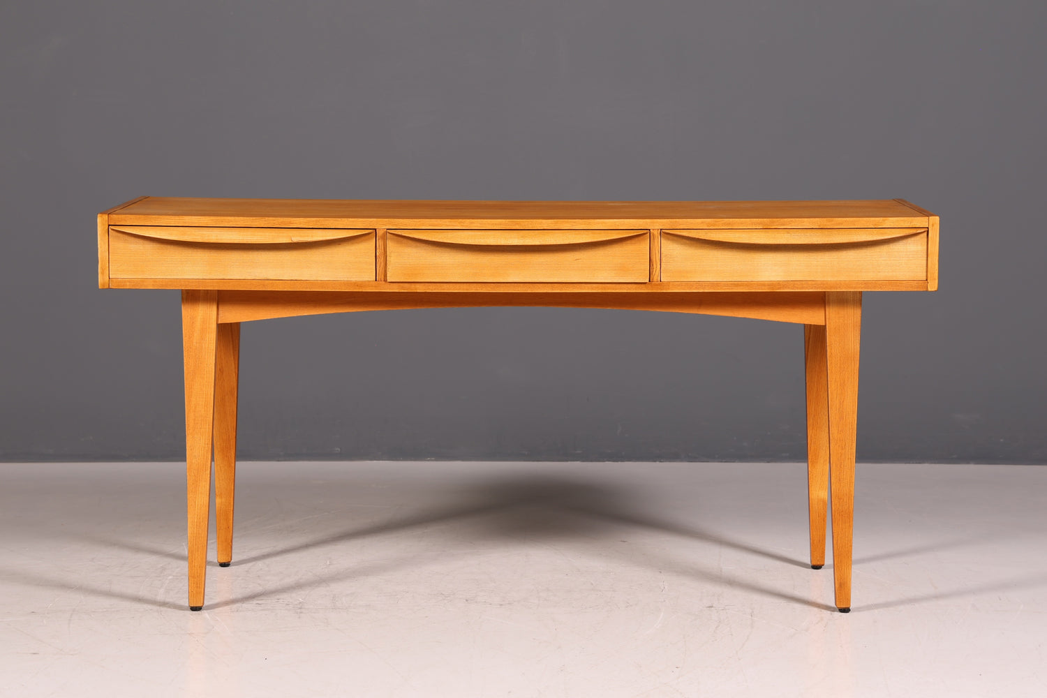 G443 Finish Wunderschöner Mid Century Schreibtisch Danish Design Bürotisch 60er Jahre Office Table (Kopie 2)