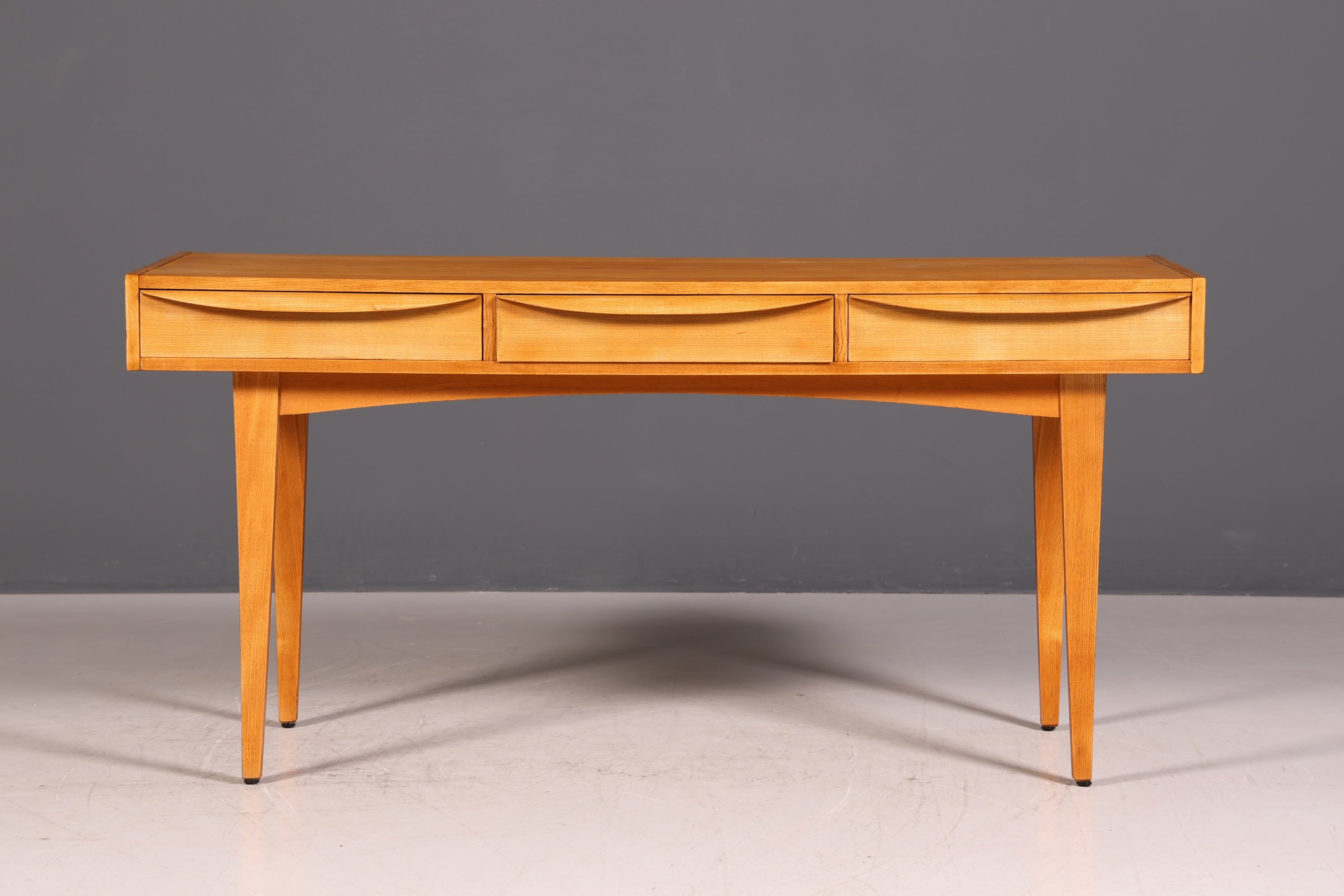 G443 Finish Wunderschöner Mid Century Schreibtisch Danish Design Bürotisch 60er Jahre Office Table (Kopie 2)