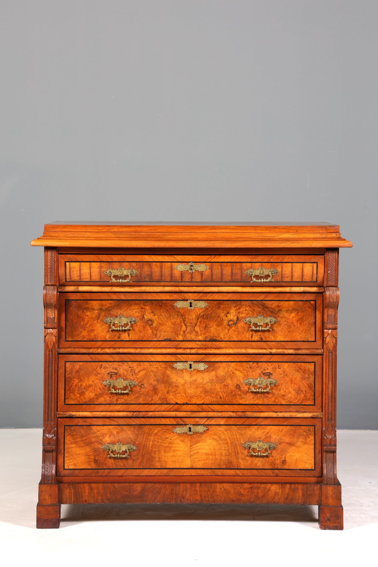 Wunderschöne Gründerzeit Kommode Louis Philippe Nussbaum Schubladen Kommode Sideboard um 1880