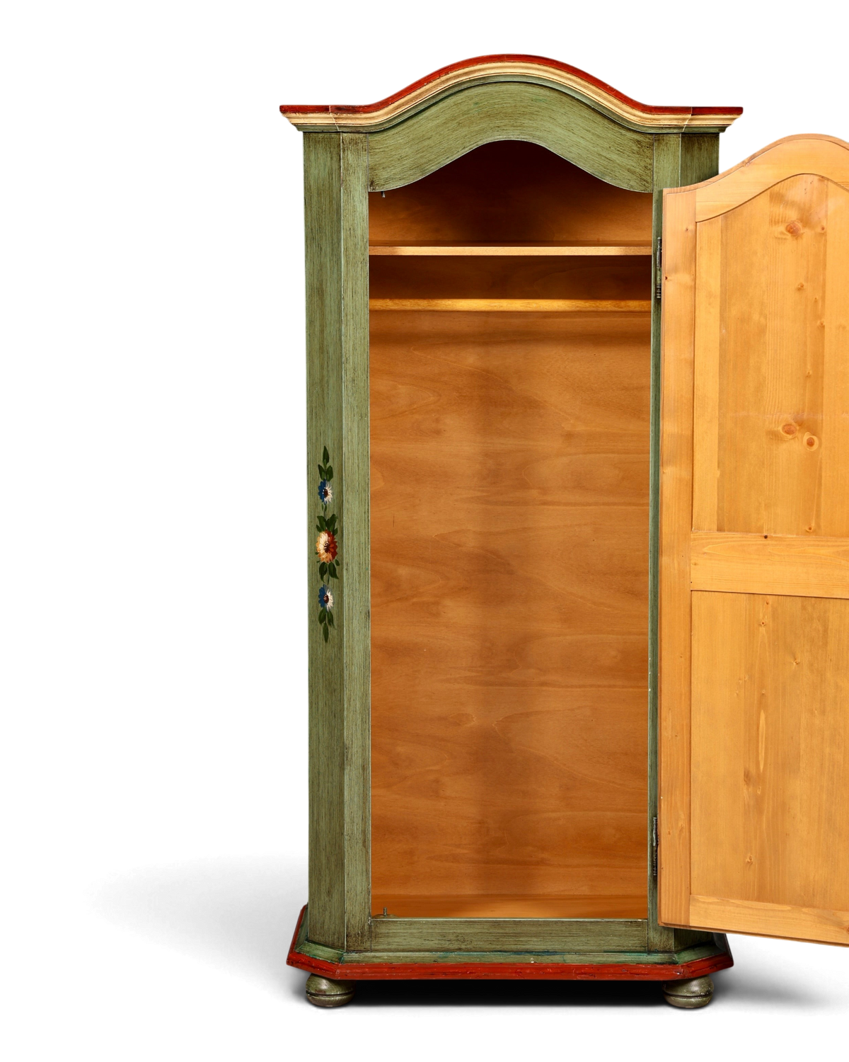 Hauptstadt Möblerei Kleiderschrank aus Holz in Grün mit handbemalten Blumenmotiven und rotem Akzent am Kranz