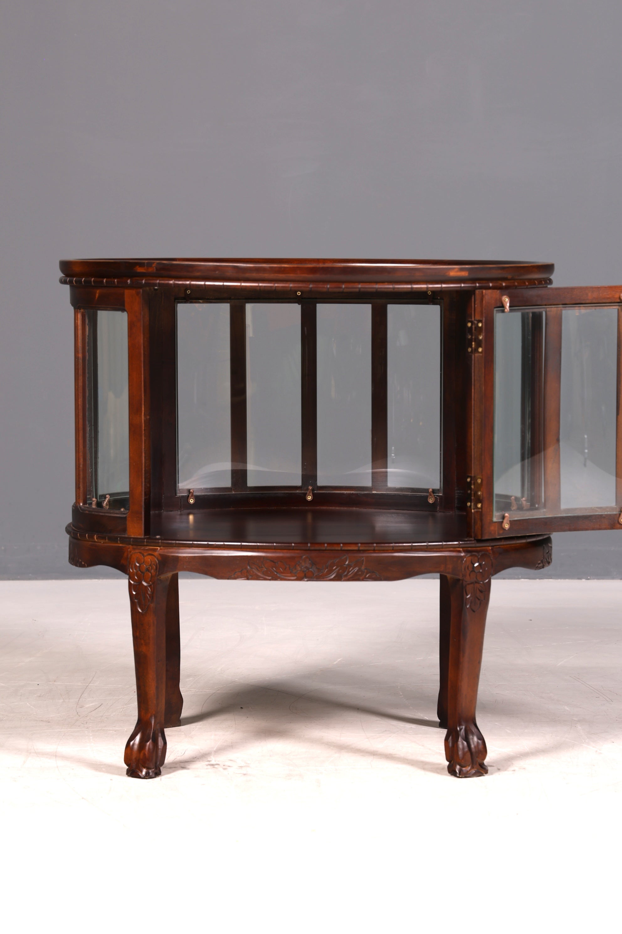 Wunderschöner filigraner Chippendale Barschrank echt Holz Teeschrank im Jugendstil Vitrine
