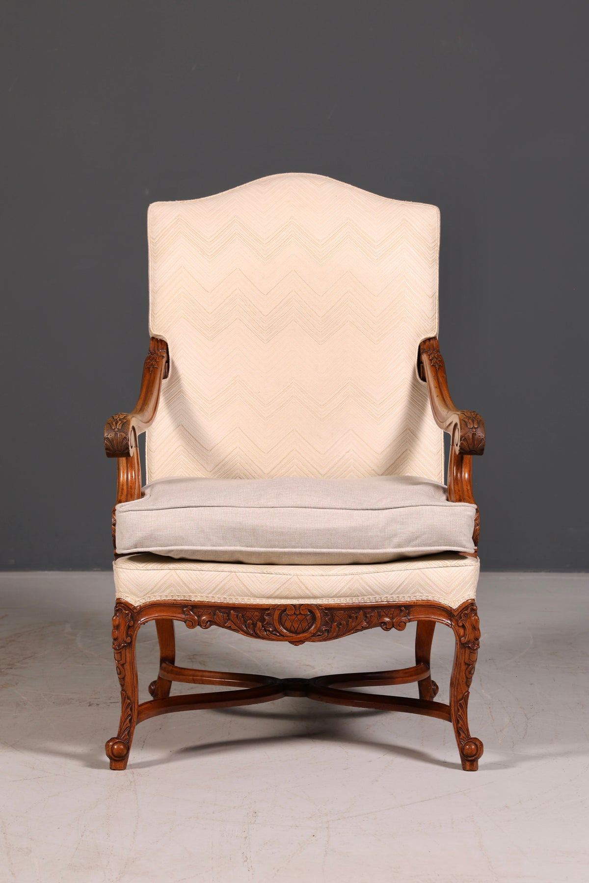 Edler Louis Philippe Armlehnsessel Gründerzeit Antik Sessel Polstersessel 1 von 2
