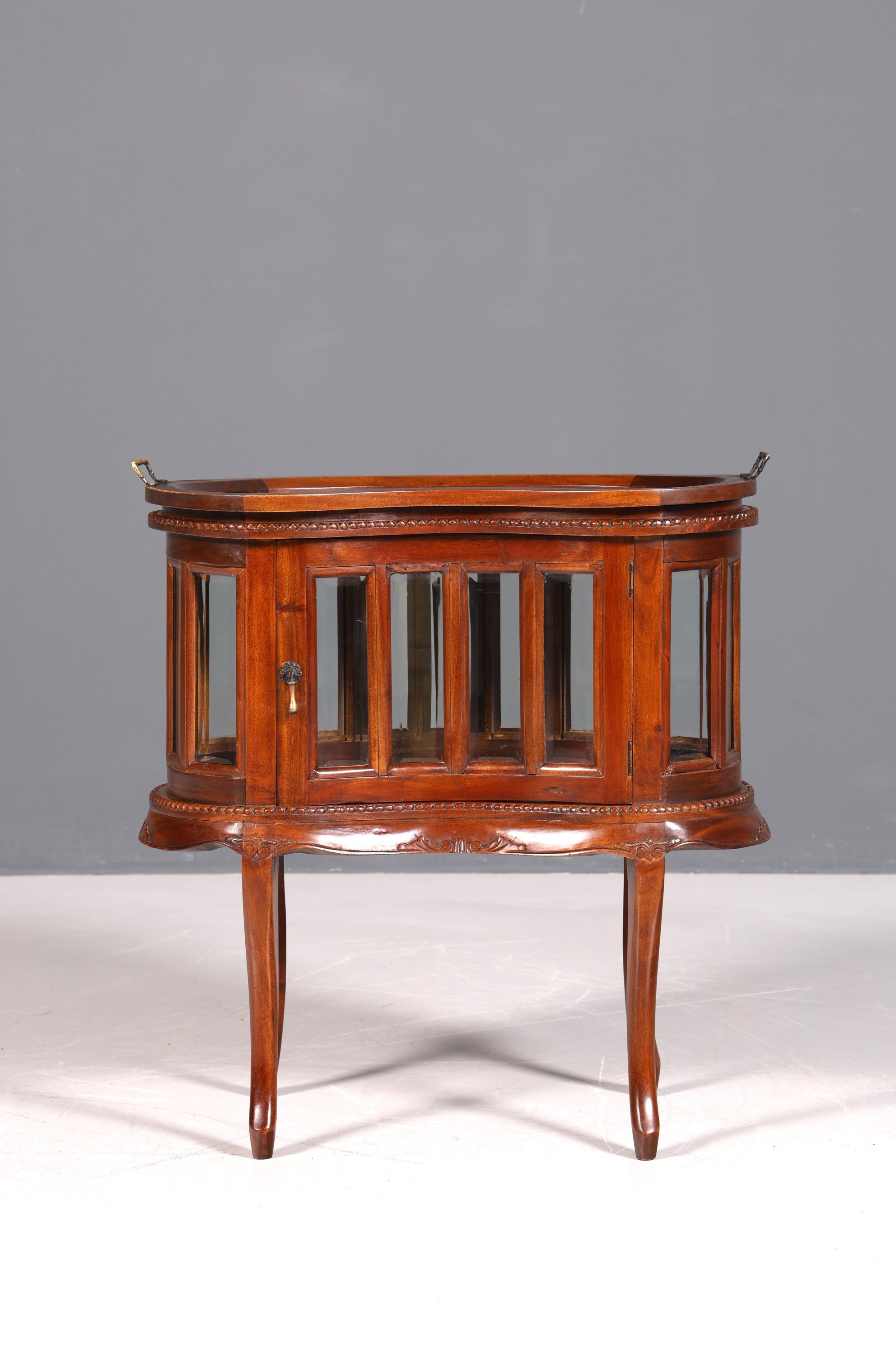 Wunderschöner filigraner Chippendale Barschrank echt Holz Teeschrank im Jugendstil Vitrine