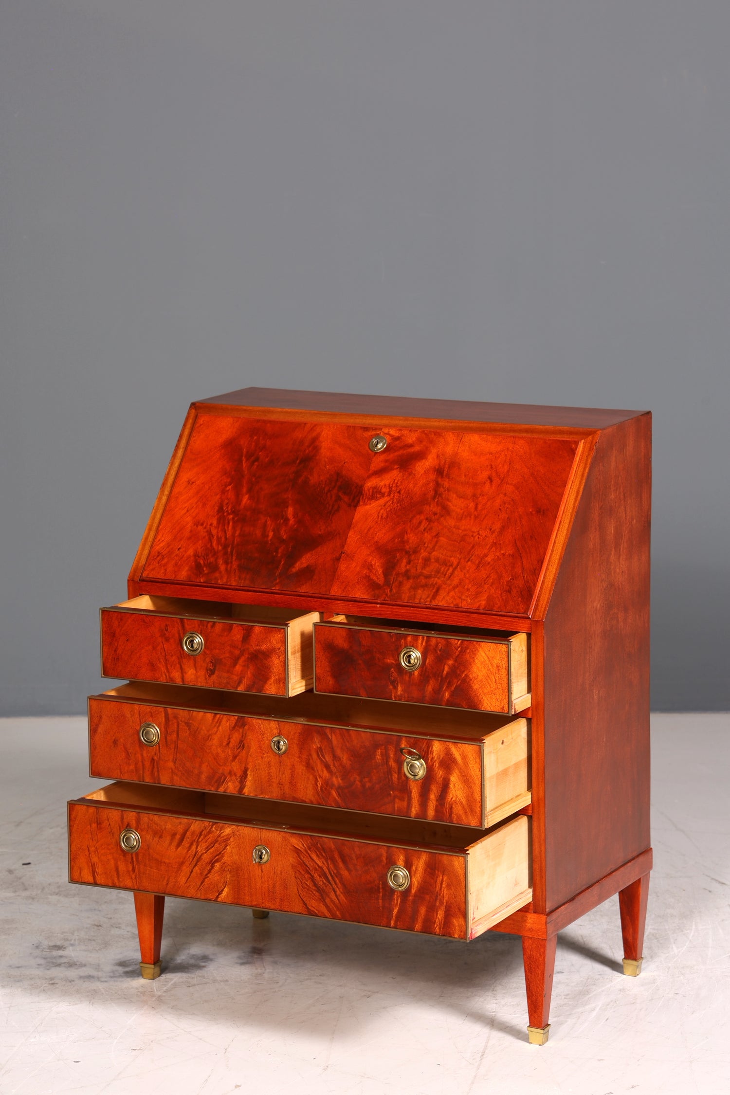 Stilvoller Sekretär im Louis Seize Stil Büro Kommode Empire Englisch Schreibkommode Schreibtisch