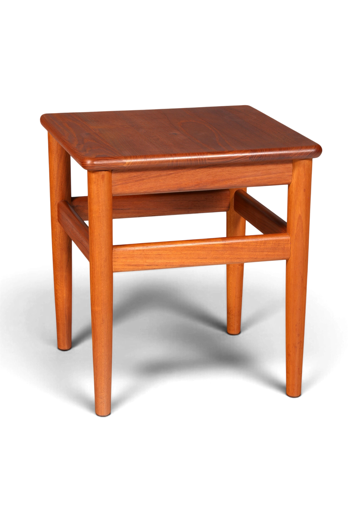 Hauptstadt Möblerei Mid-Century Beistelltisch aus Teakholz im dänischen Design mit quadratischer Platte