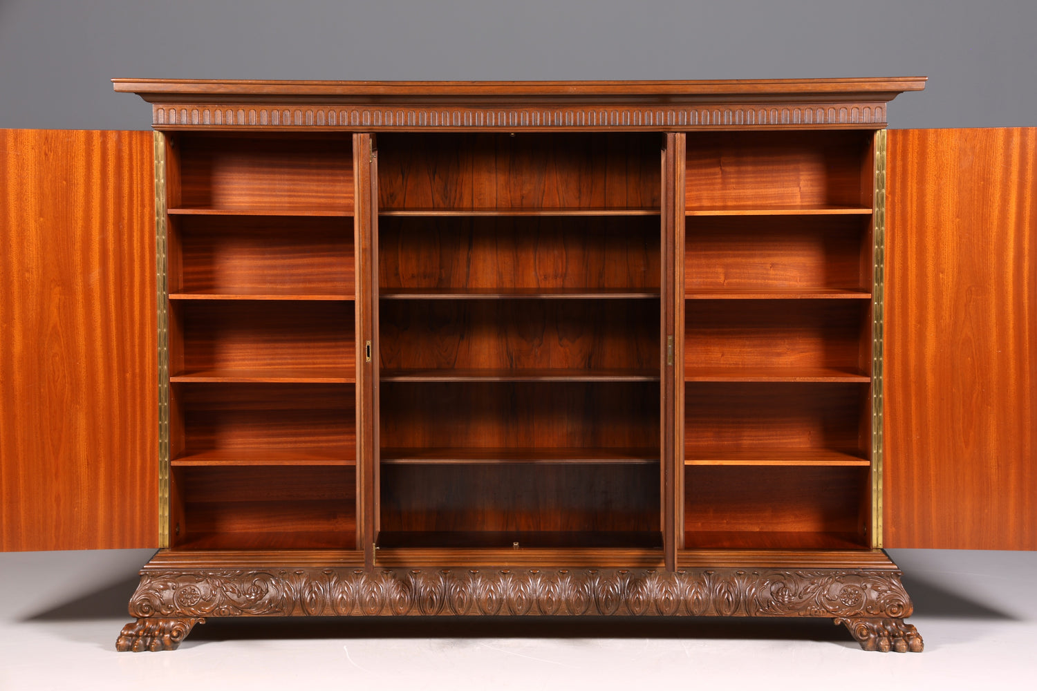 Traumhafter XXL Neorenaissance Bücherschrank Antik Vitrine Herrenzimmer Gründerzeit Buffet Schrank Regal Kanzlei