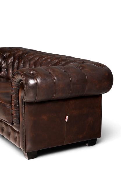 Hauptstadt Möblerei Chesterfield 3-Sitzer Sofa aus braunem Echtleder mit klassischer Knopfheftung und Ziernägeln