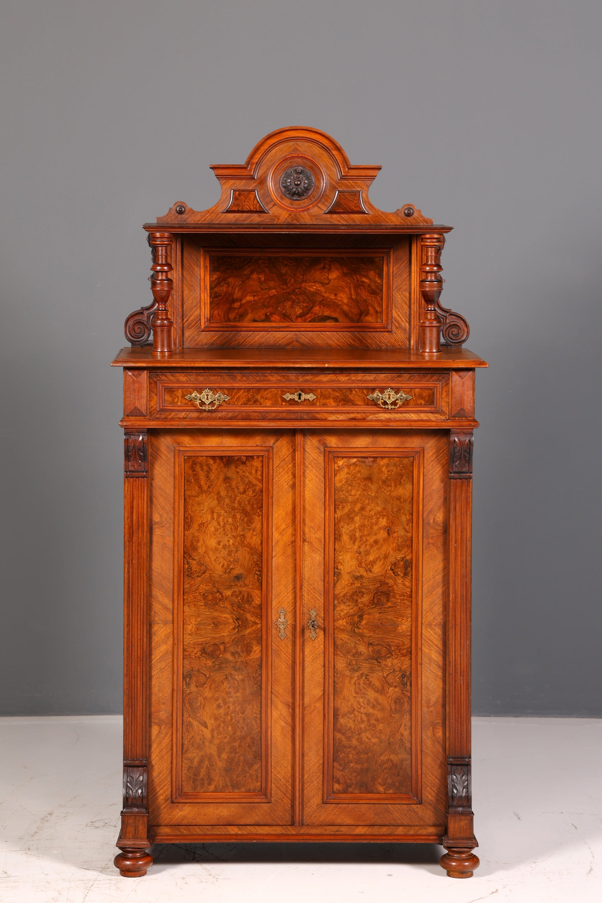 Traumhaftes Gründerzeit Vertiko mit Aufsatz Jugendstil Schrank Antik Highboard Buffet Kommode Vintage