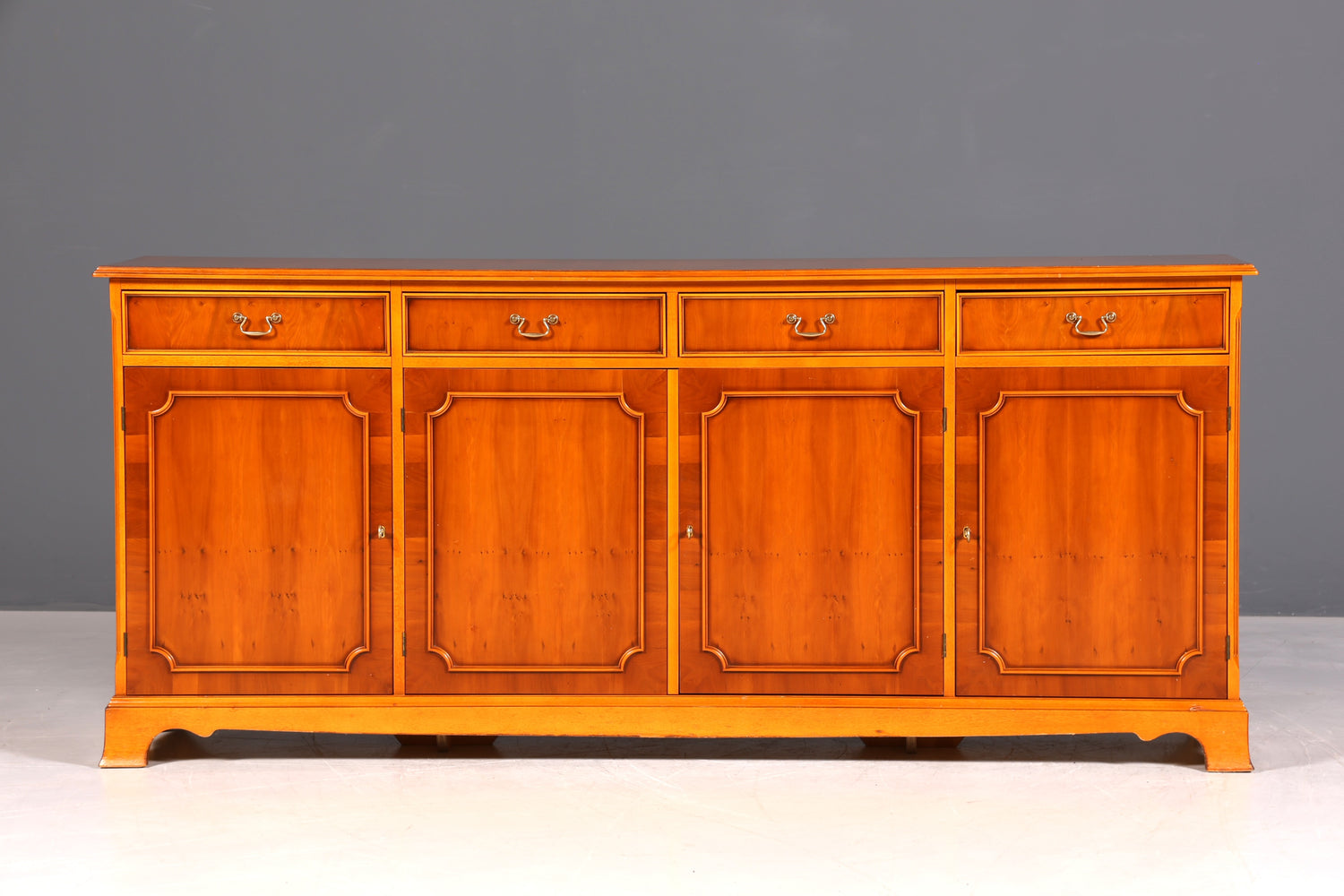 F991 Finish cm Wunderschönes Englisches Sideboard Eibe Schrank Antik Stil Buffetschrank Kommode