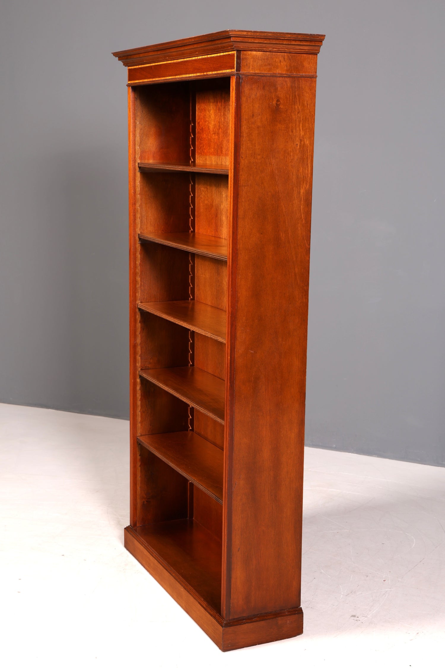 G612 Finish cm Wunderschönes Englisches Bücherregal Antik Regal Bookshelf Buchablage 60s (Kopie)