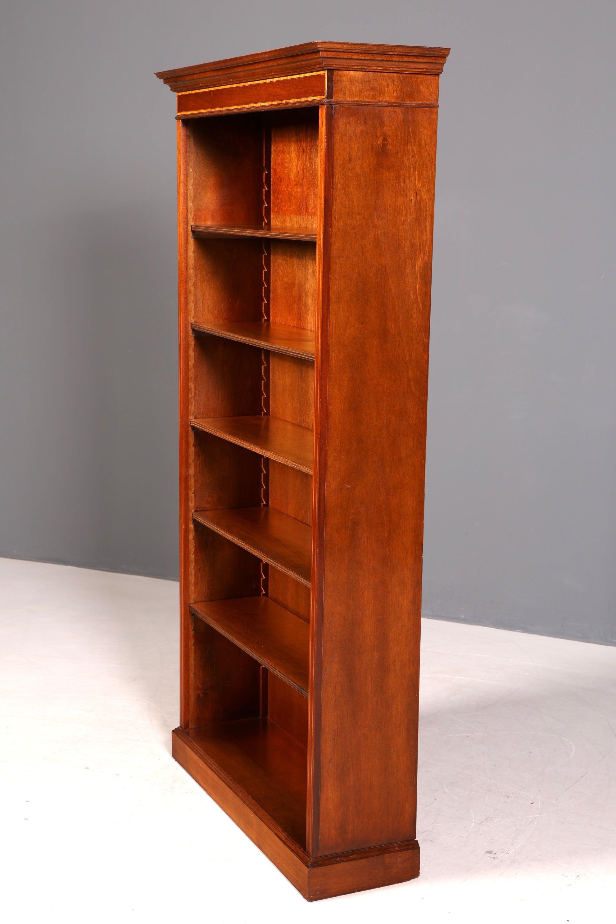 G612 Finish cm Wunderschönes Englisches Bücherregal Antik Regal Bookshelf Buchablage 60s (Kopie)