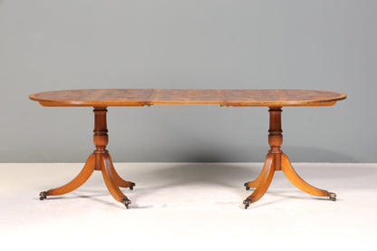 E830 Finish Wunderschöner Englischer Tisch ausziehbarer Esstisch Antik Stil 60s Küchentisch Eibe