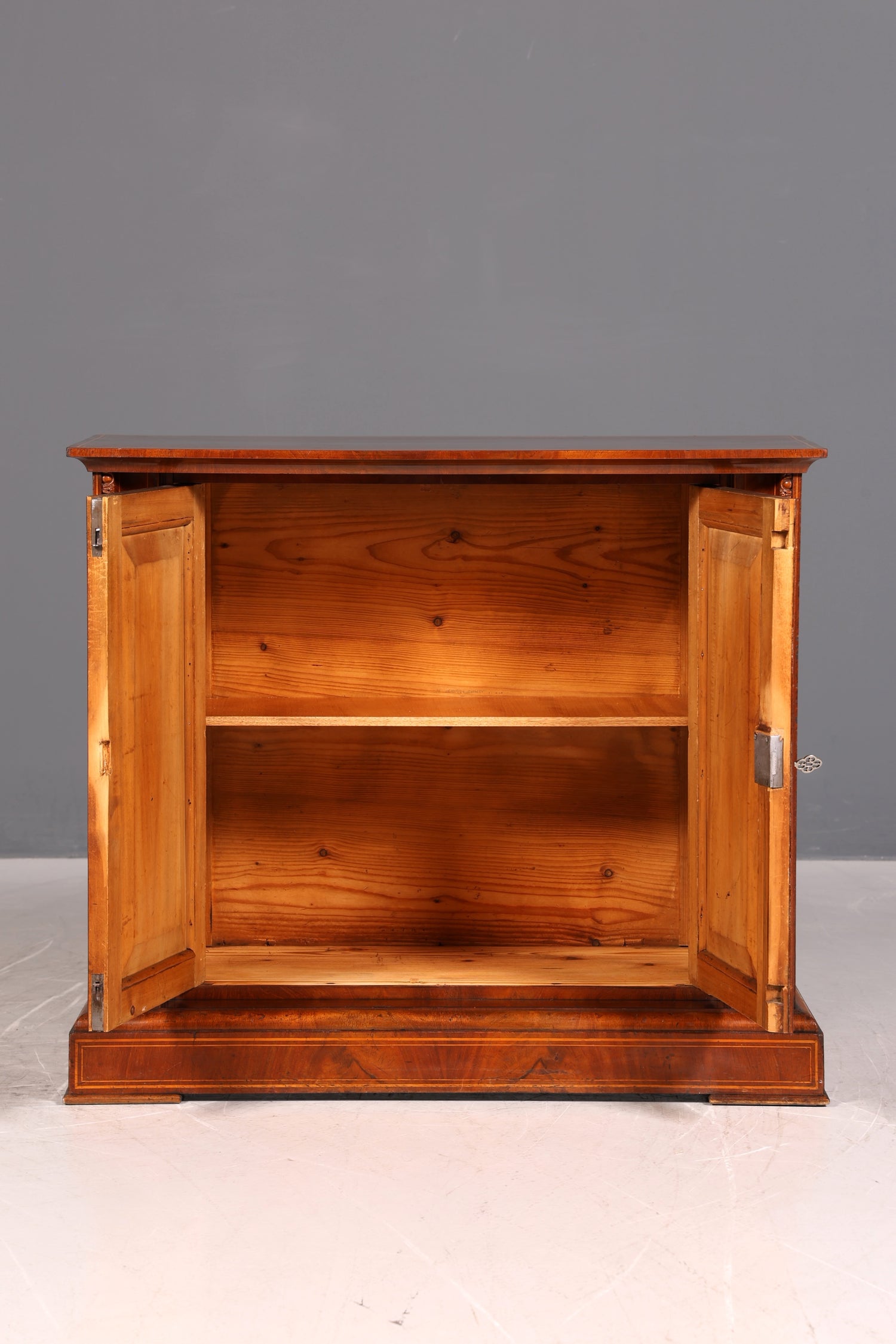 G473 Finish cm Traumhaftes Gründerzeit Vertiko Jugendstil Schrank Antik Highboard Kommode (Kopie)