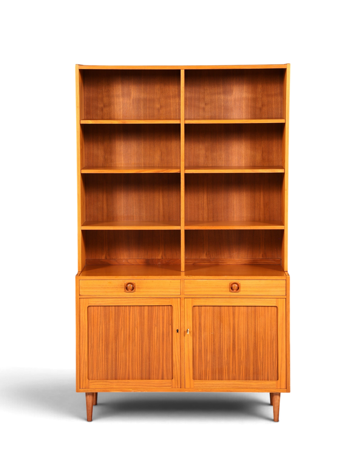 Hauptstadt Möblerei Mid Century Regal aus Holz im Danish Design mit höhenverstellbaren Böden und Schrankunterteil