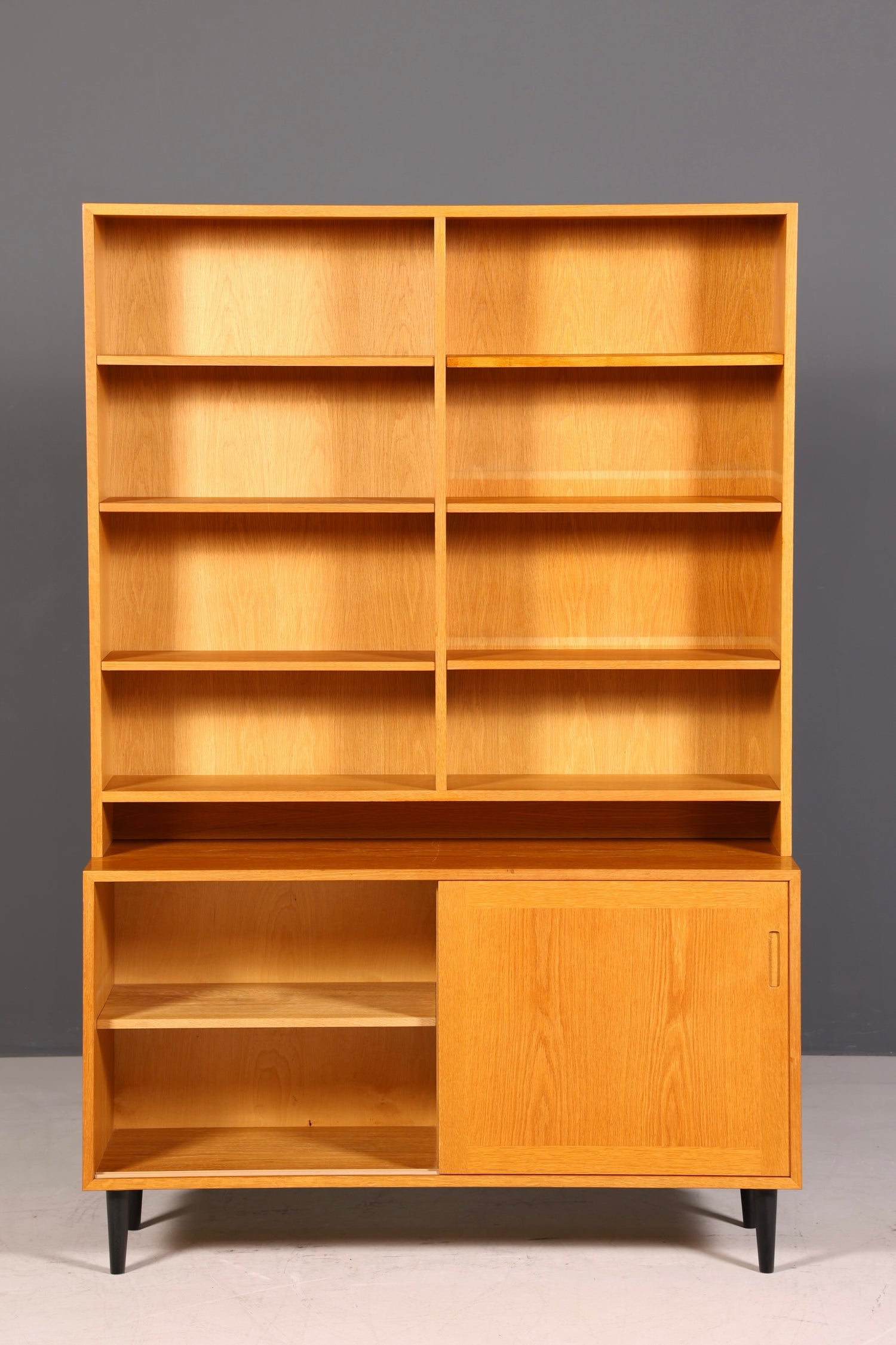 G120 Finish Schlichtes Mid Century Bücherregal Danish Design Schrank Retro Kommode Schiebetür Regal Vintage