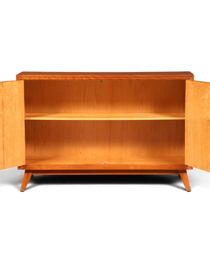 Hauptstadt Möblerei Mid Century Kommode aus Echtholz mit zwei Türen und Einlegeboden im Retro-Stil