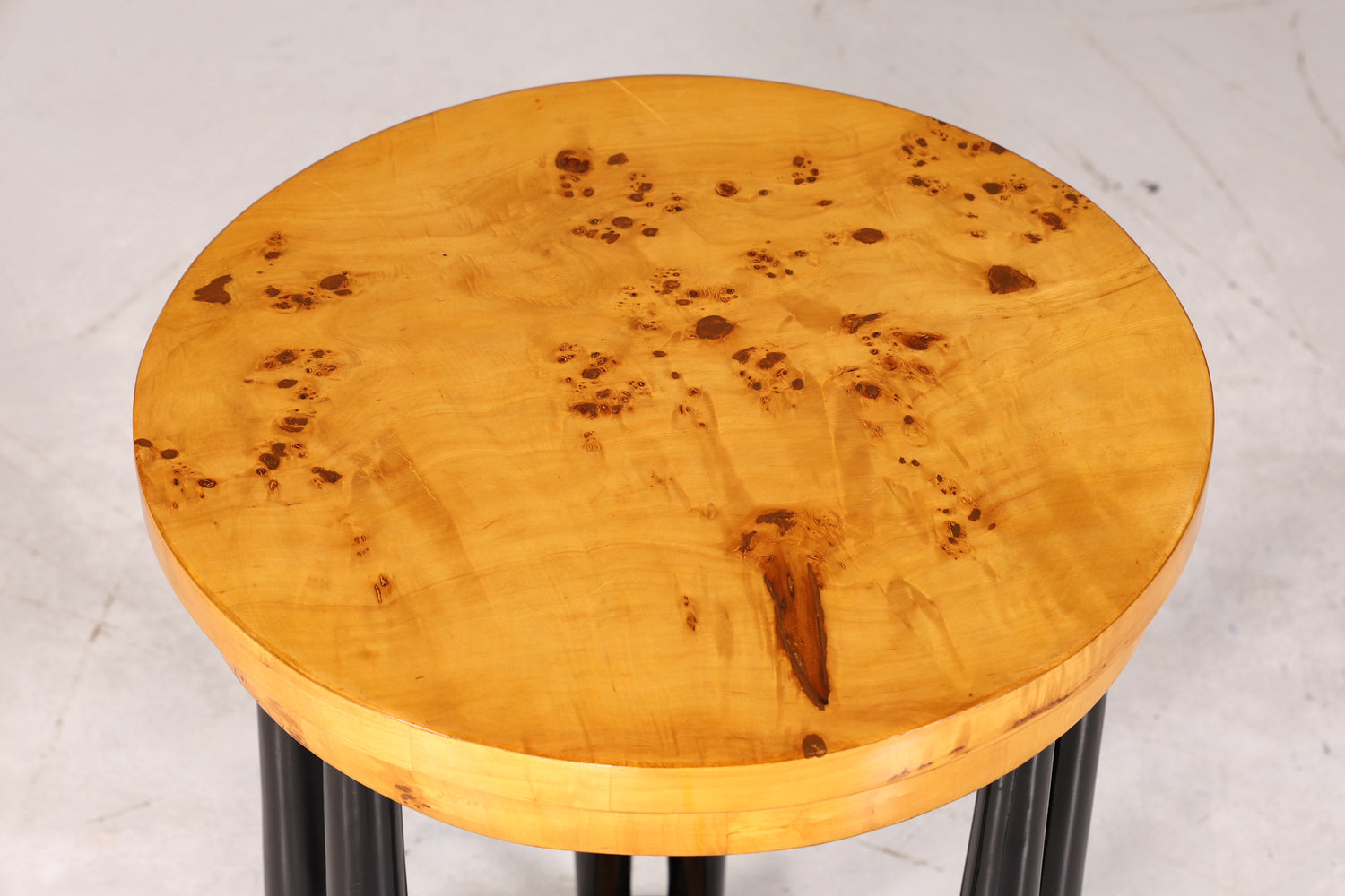 Stilvoller Art Deco Stil Tisch Luxus Couchtisch Biedermeier Ablagetisch Birke Wohnzimmer Tisch