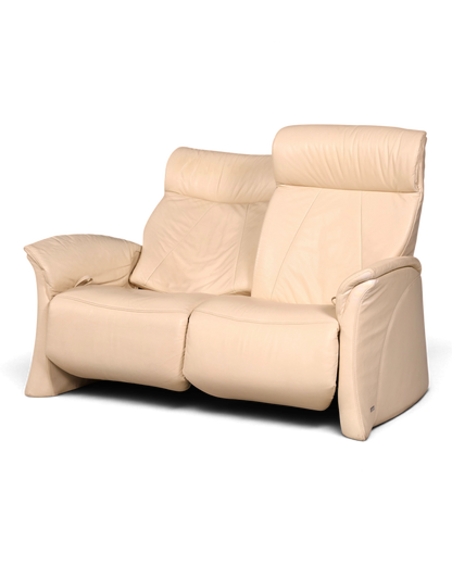 Hauptstadt Möblerei Zweisitzer-Sofa in Creme mit verstellbaren Kopfstützen aus hochwertigem Leder