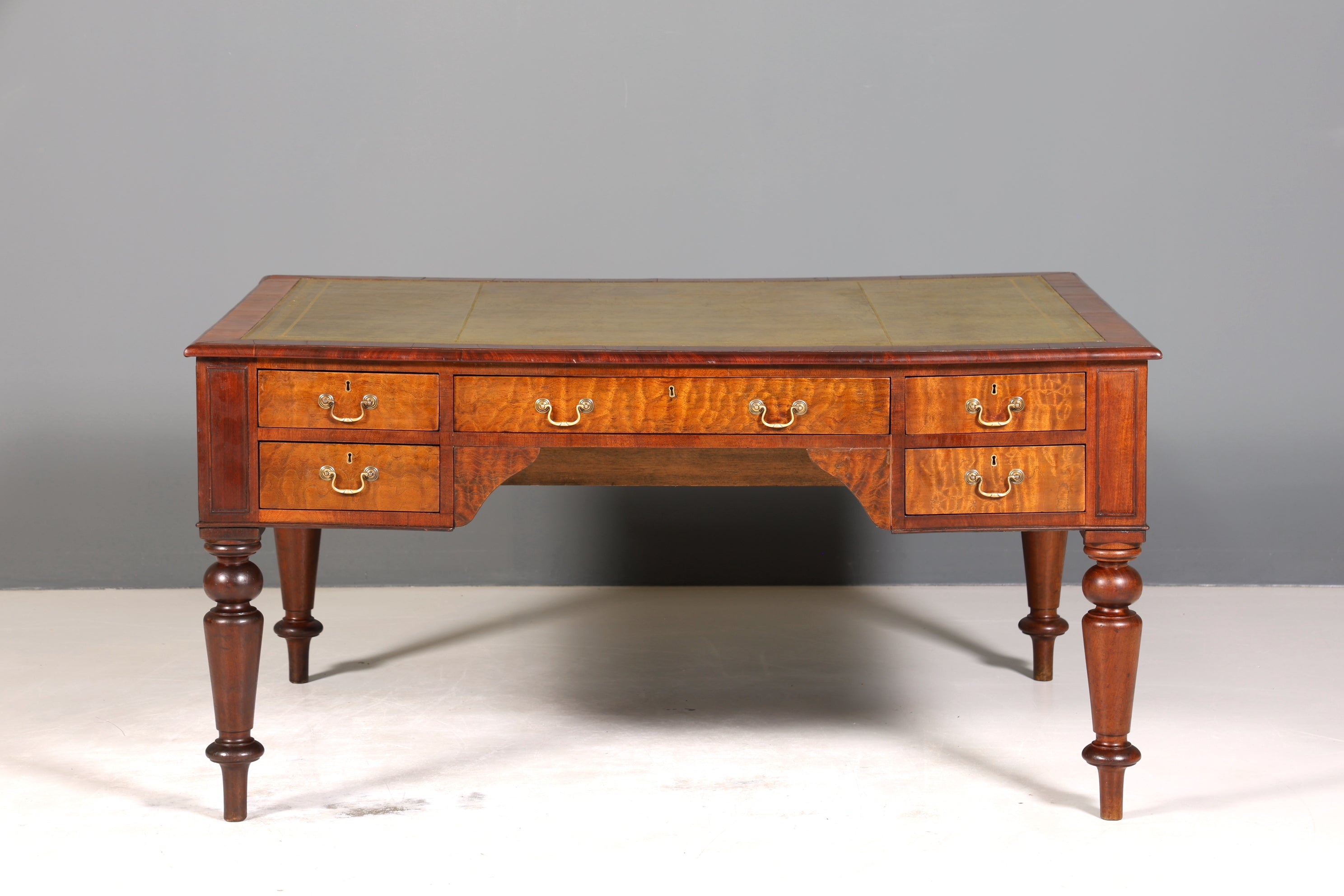 Wunderschöner Englischer XXL Schreibtisch Englisch Partner Desk Leder Auflage Antik Stil Bürotisch Office Desk