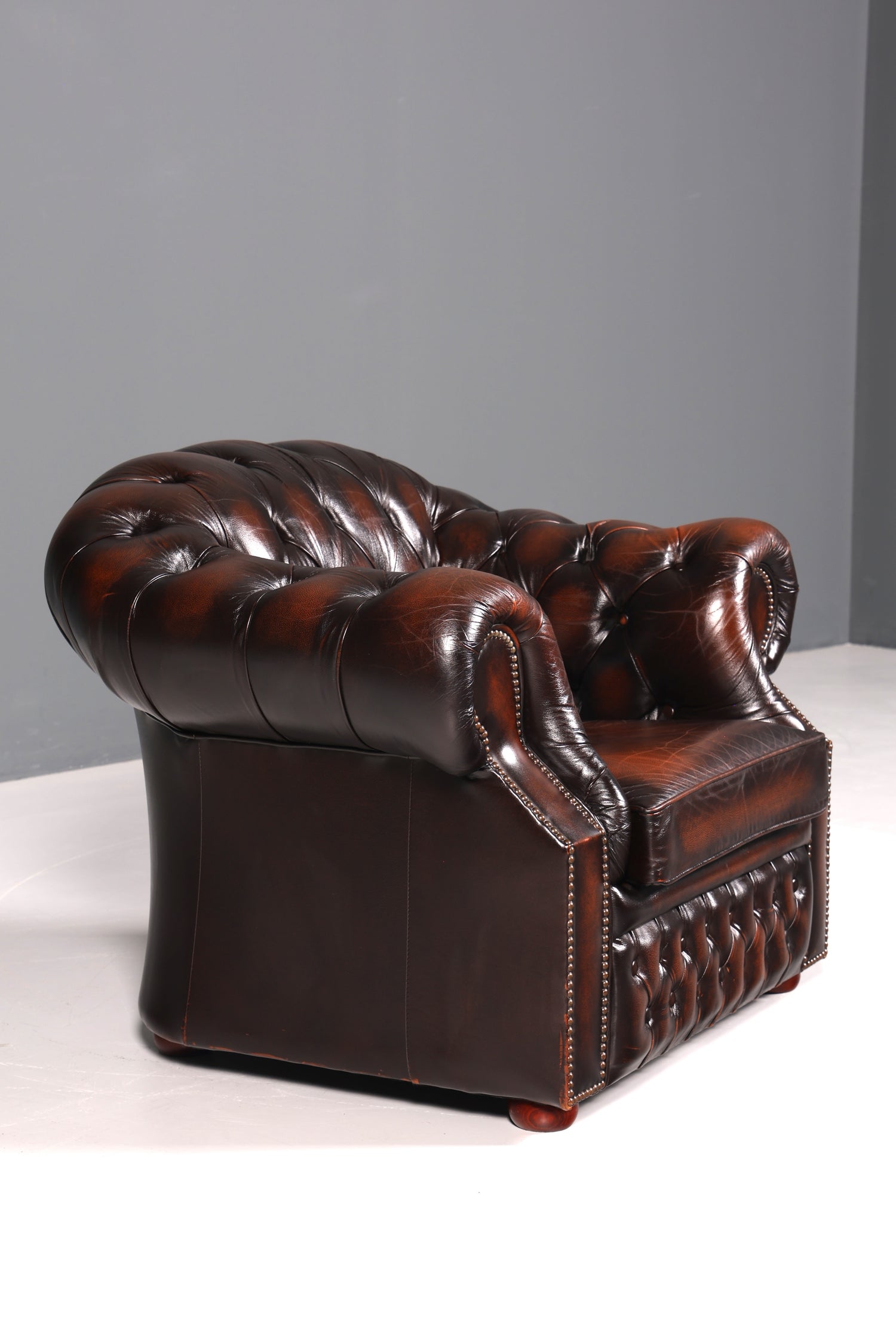 Beautiful original Chesterfield Centurion armchair English armchair English men&