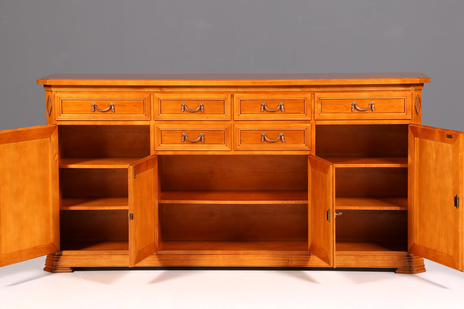 Traumhaftes Original Selva XXL Sideboard Antik Stil Villa Borghese Schrank Kommode Buffet