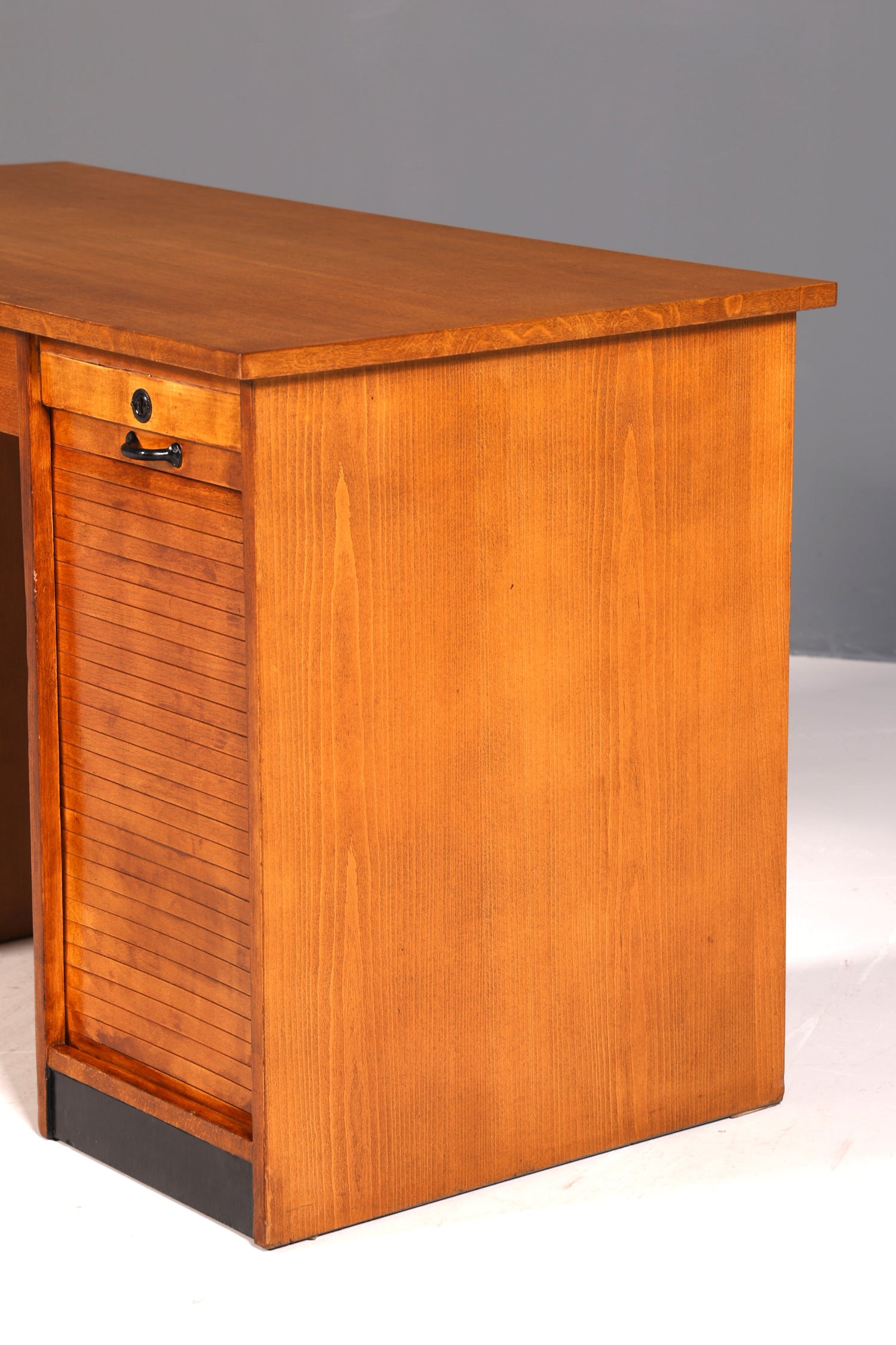 Wunderschöner Bauhaus Rollladen Schreibtisch Mid Century echt Holz Bürotisch Office Table