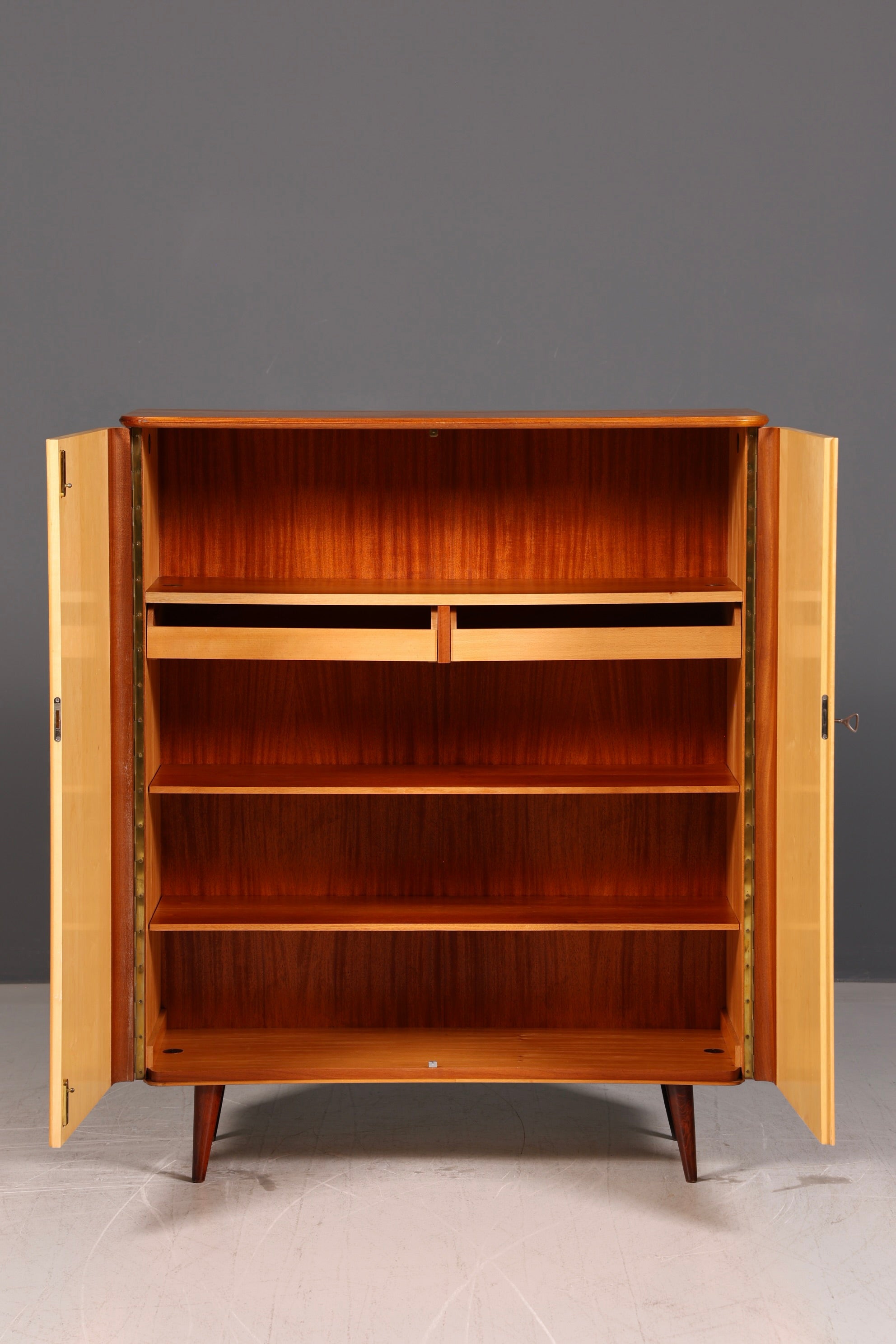 Wunderschöner Mid Century Schrank 60er Jahre Wäscheschrank Aktenschrank Kommode Vintage Holz