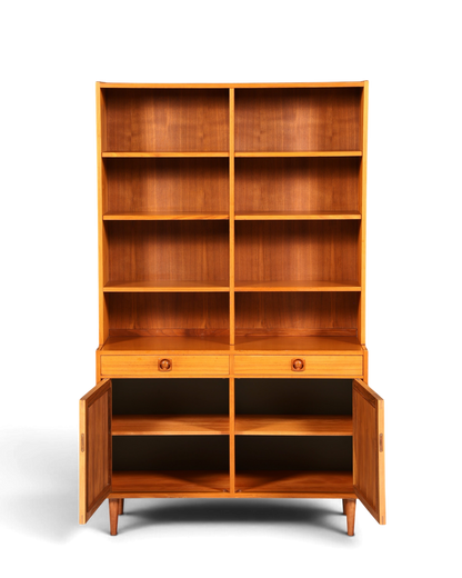 Hauptstadt Möblerei Mid Century Regal im Danish Design aus Holz mit höhenverstellbaren Böden und Schubladen
