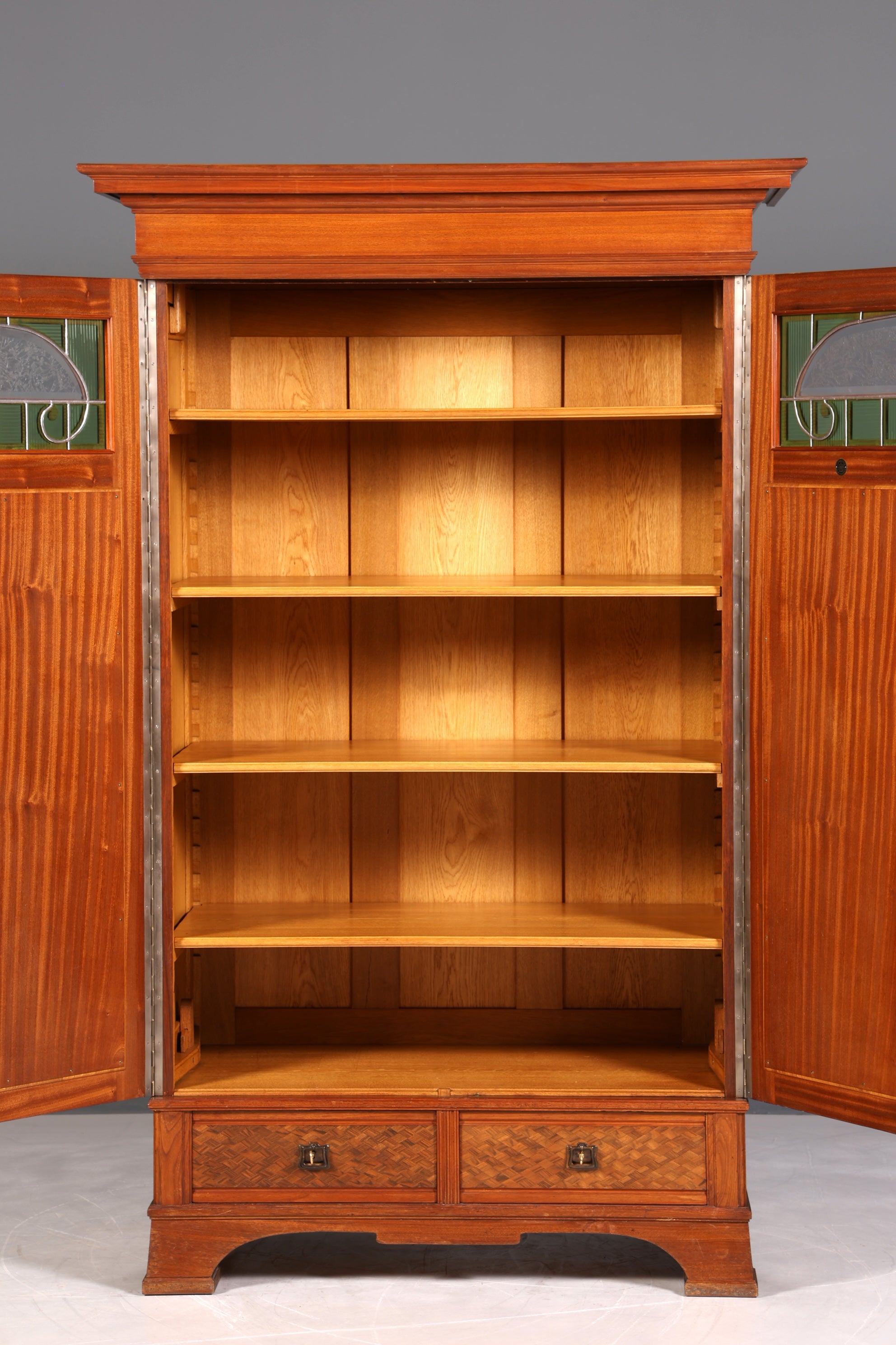 Edler Jugendstil Schrank Kleiderschrank Antik Eiche Wäscheschrank Dielenschrank