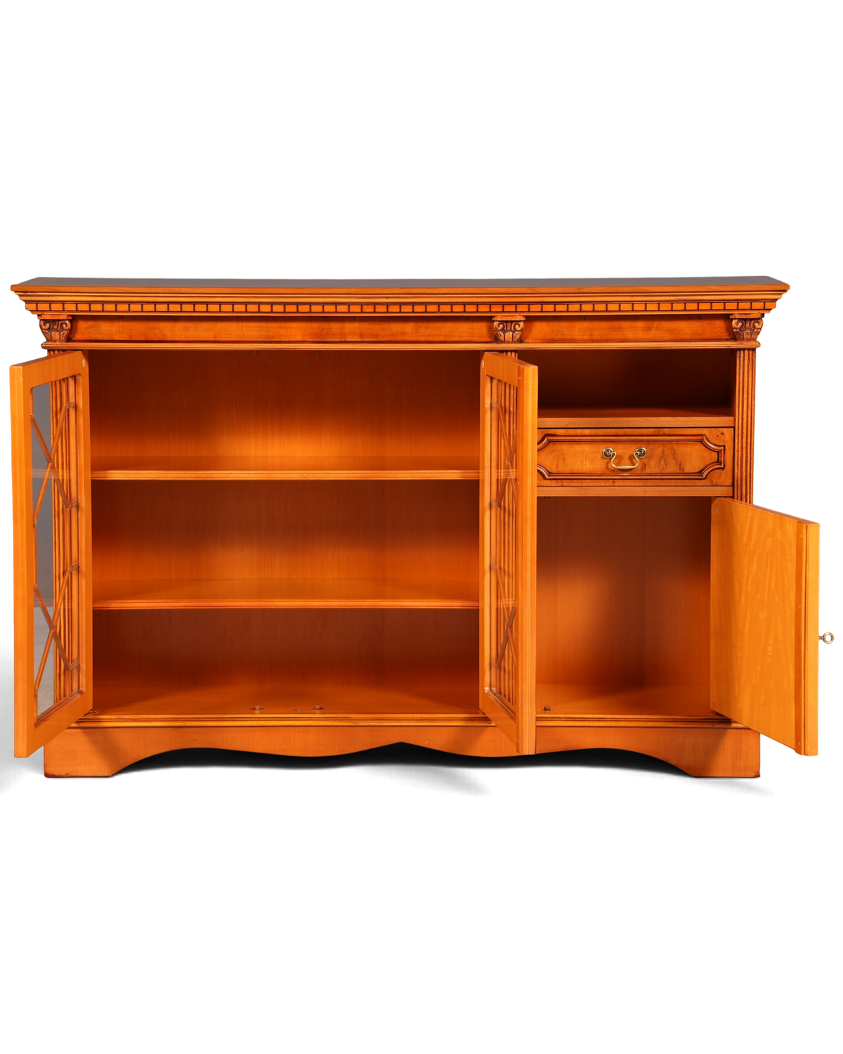 Hauptstadt Möblerei H962 Sideboard aus honigfarbenem Holz mit Glastüren, Schublade und klassischem Design