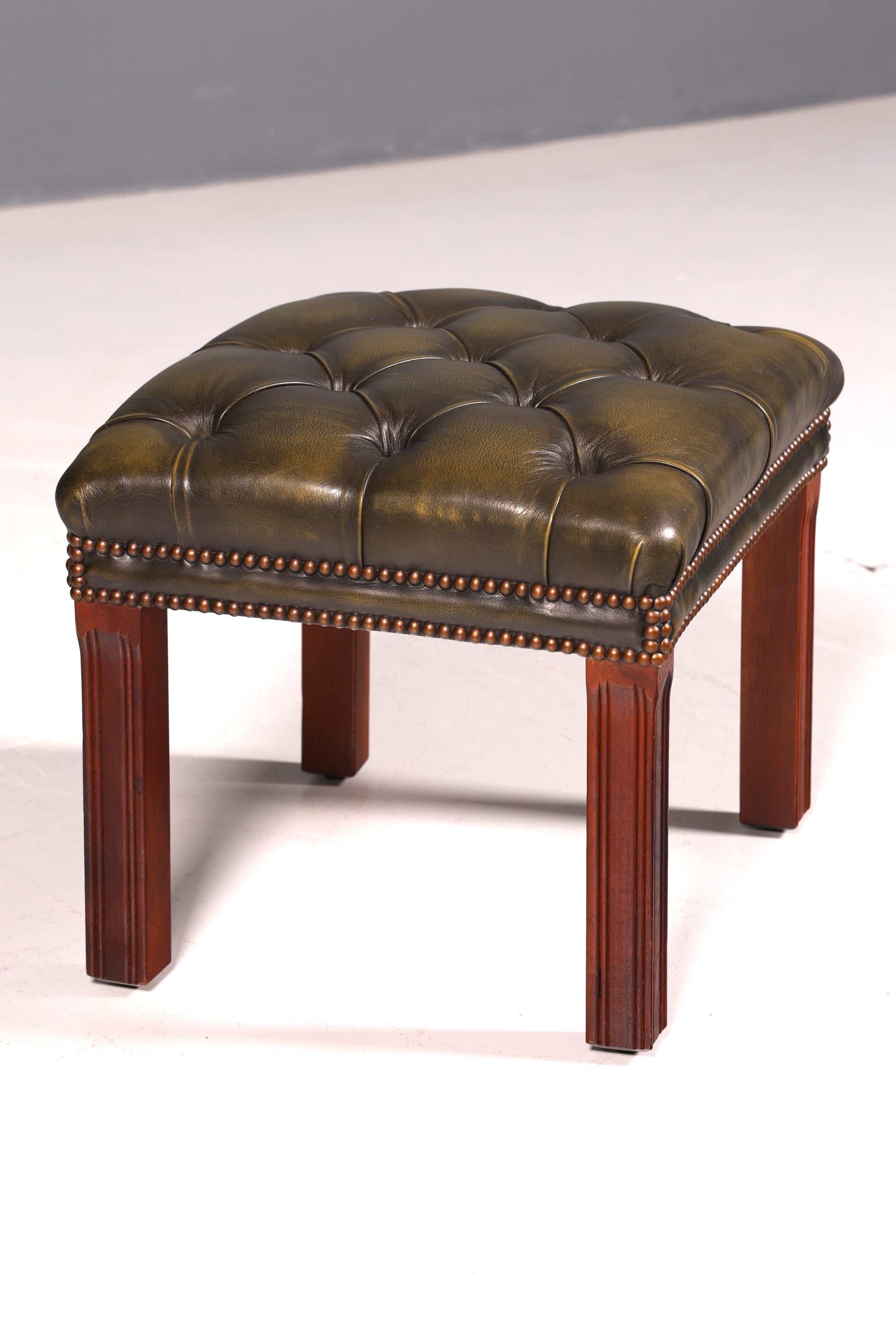 Originaler Chesterfield Hocker Echt Leder Grün Englischer Fußhocker UK