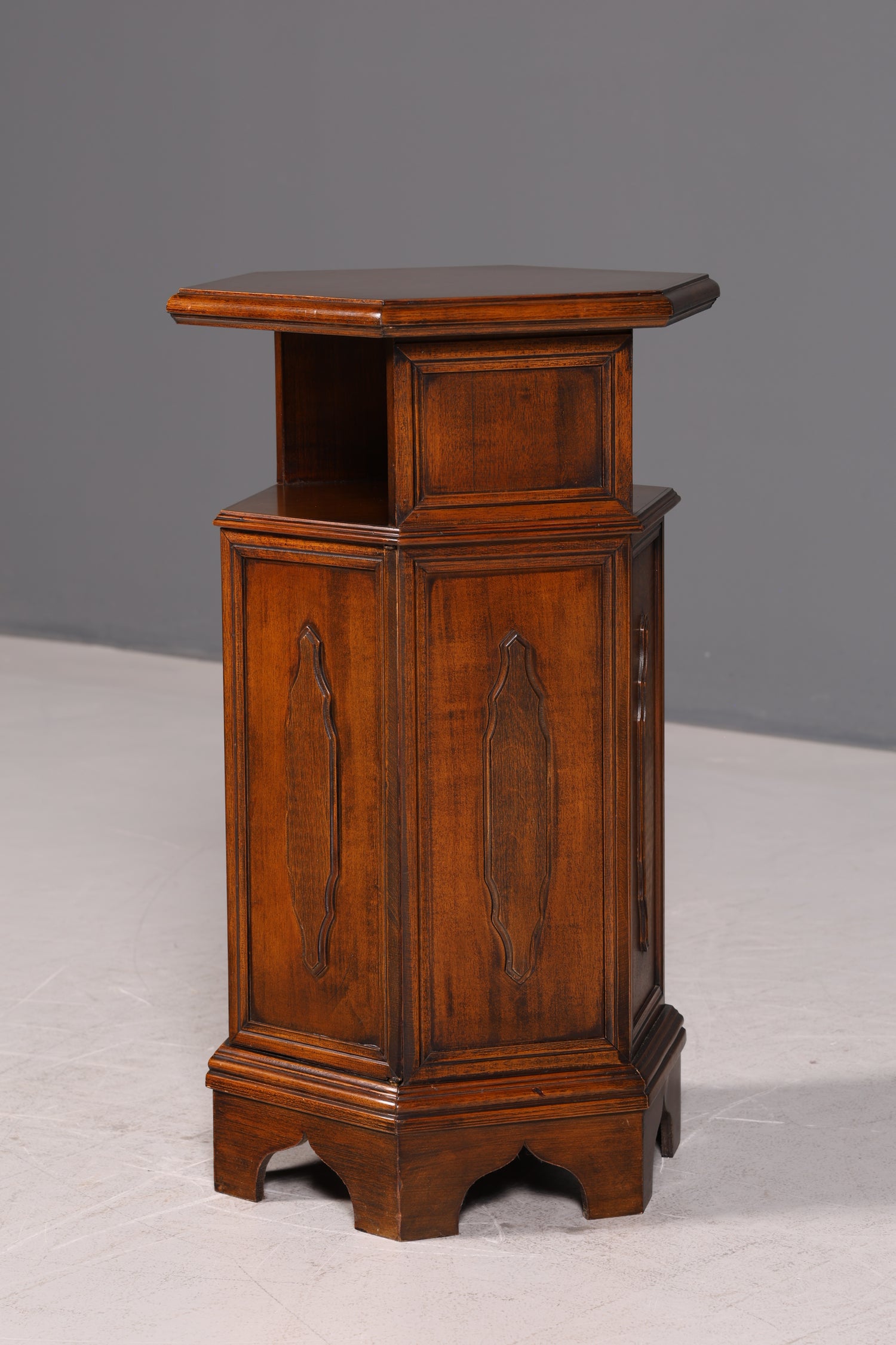 Wunderschöner Barock Stil Beistelltisch Echt Holz Tisch Ablagetisch Telefontisch Beistellschrank Antik Vintage