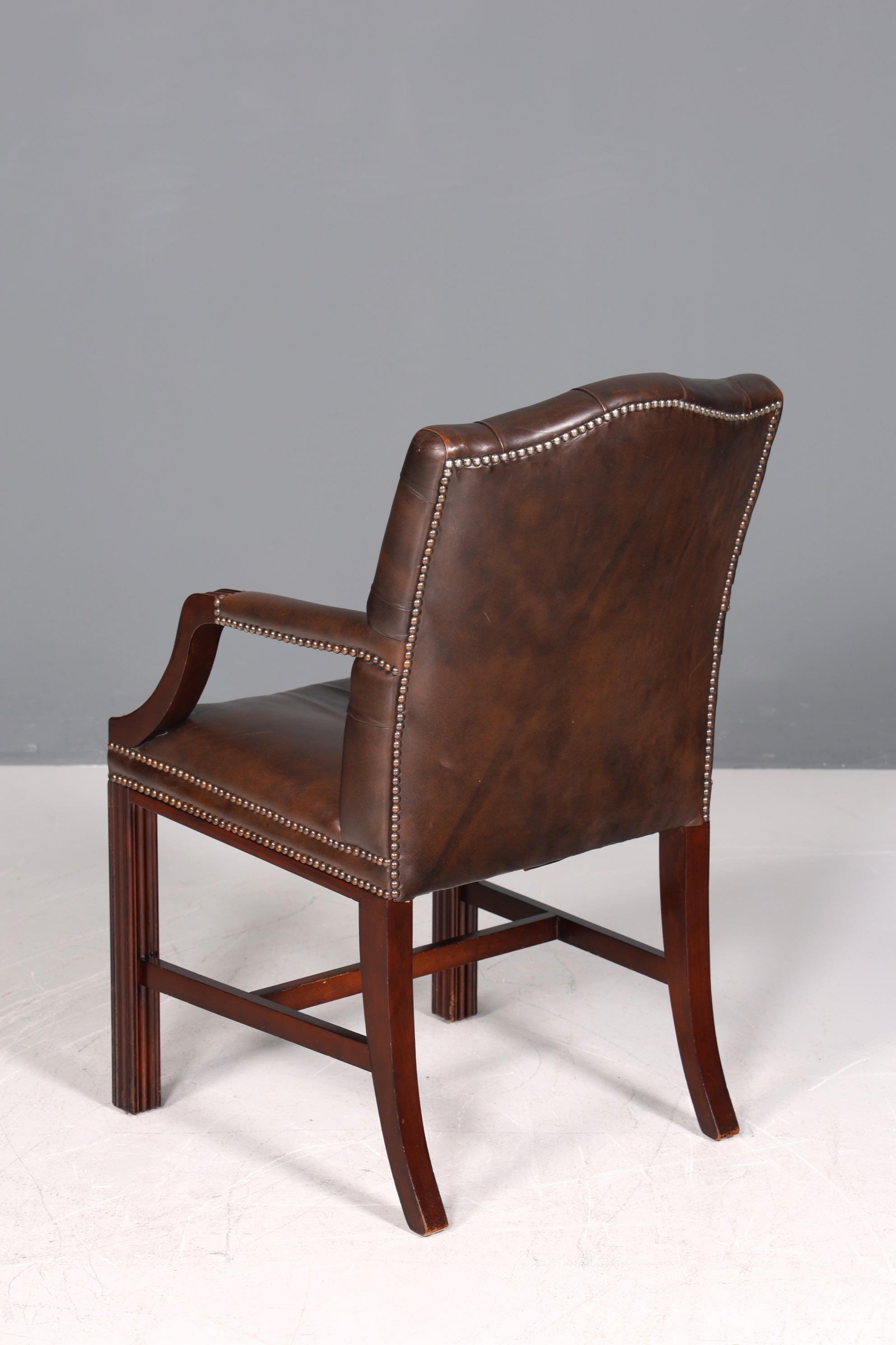 Stilvoller Original Chesterfield Stuhl Englischer Armlehnstuhl Englisch Sekretär Stuhl echt Leder Bürostuhl